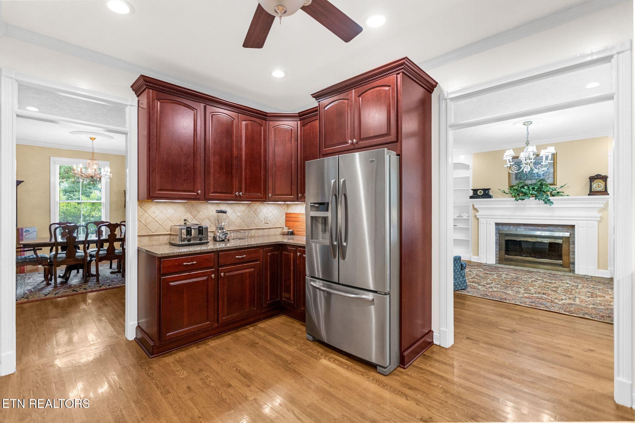 5227 Beverly Oaks Drive