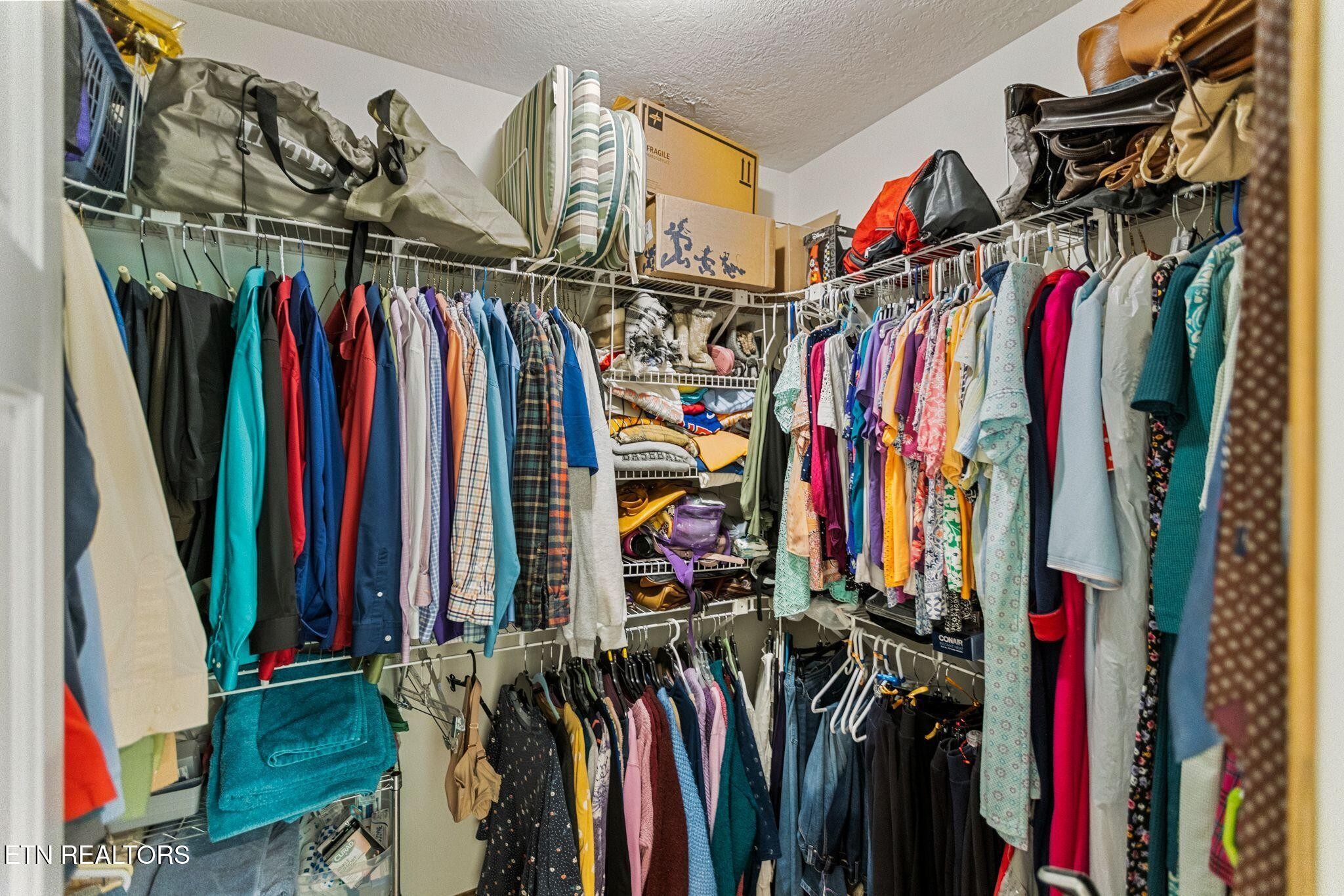 5227 Beverly Oaks Drive