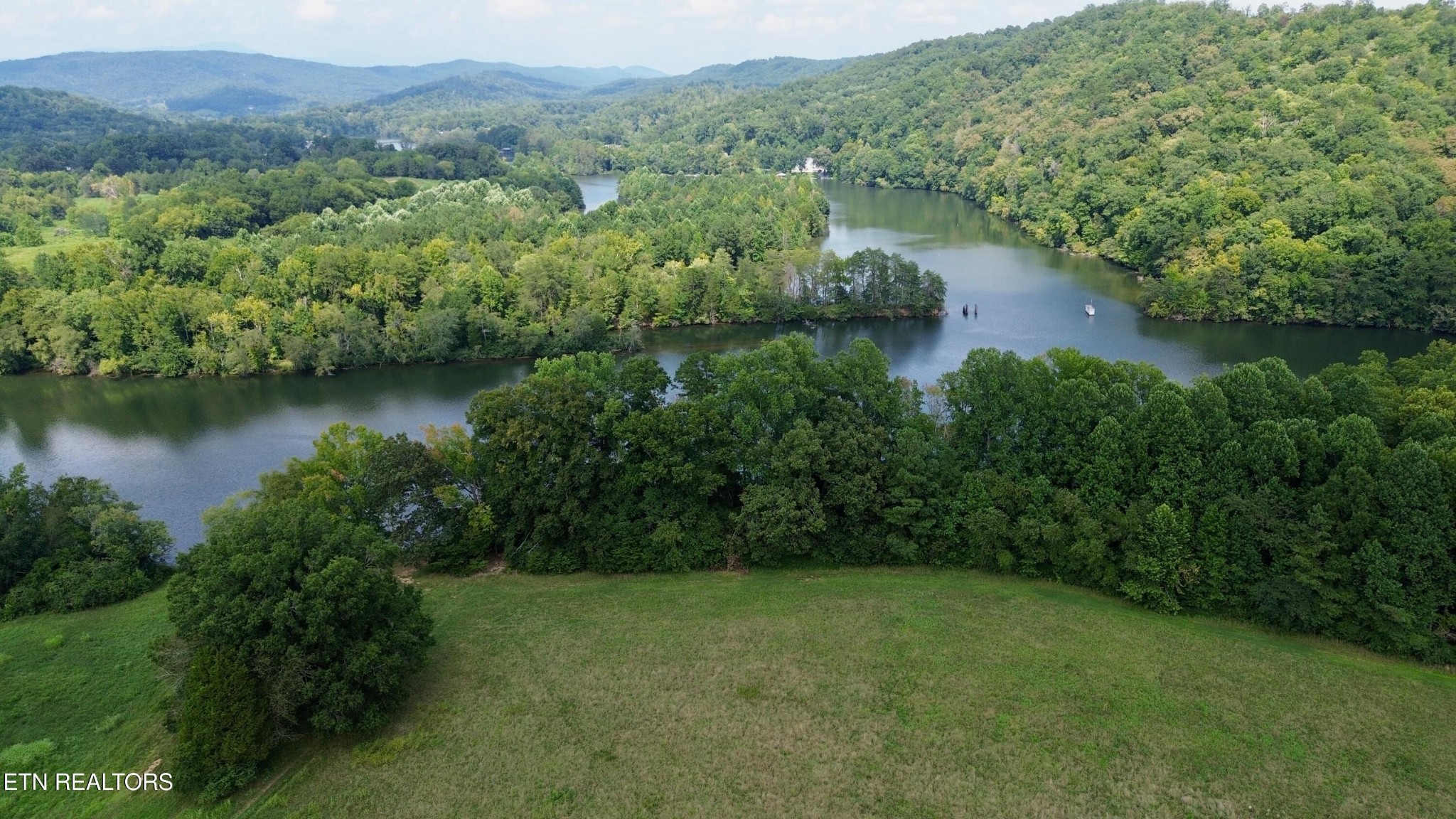 2718 Swan Pond Circle Rd