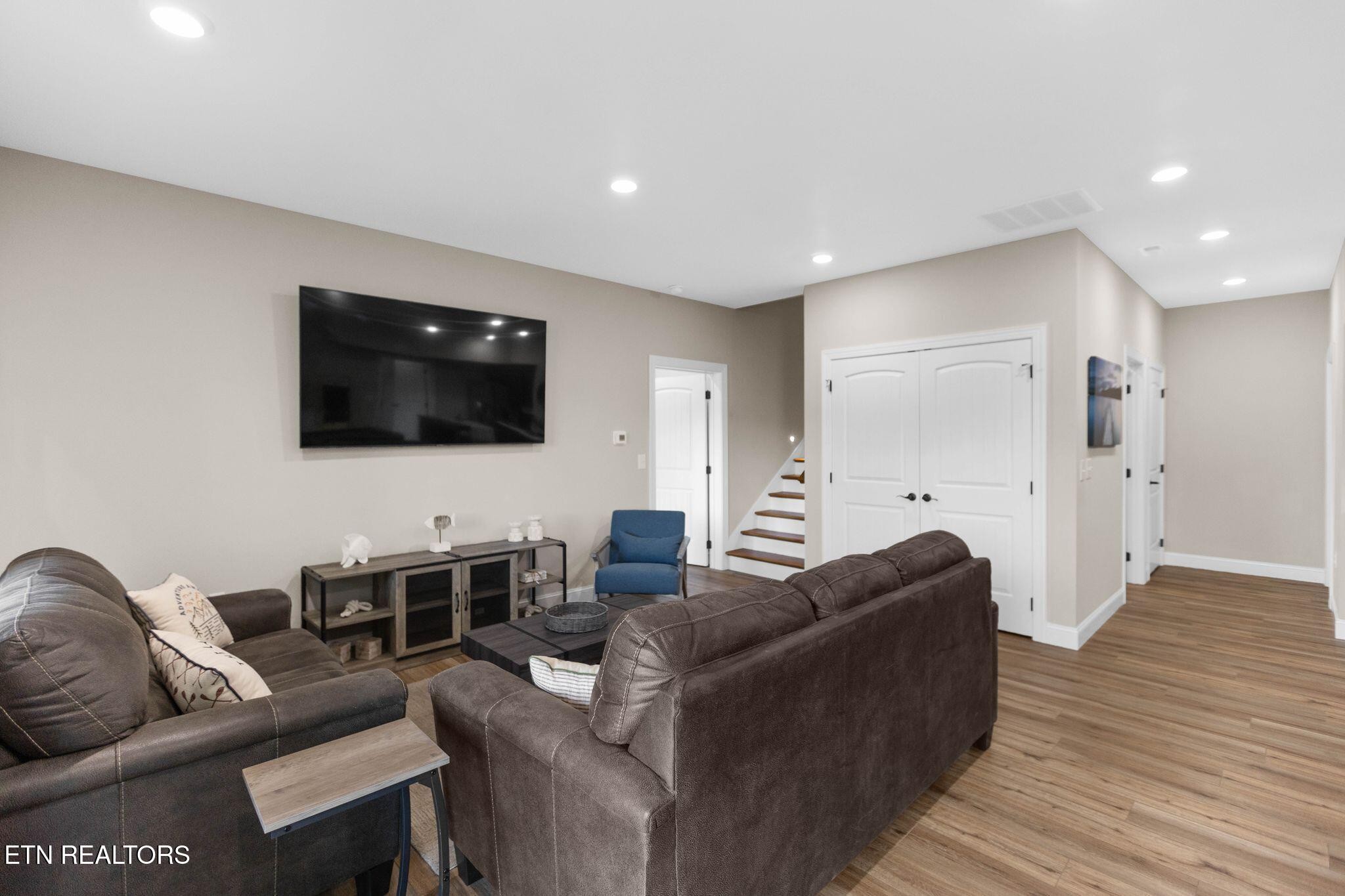 552 Fox Ridge Lane