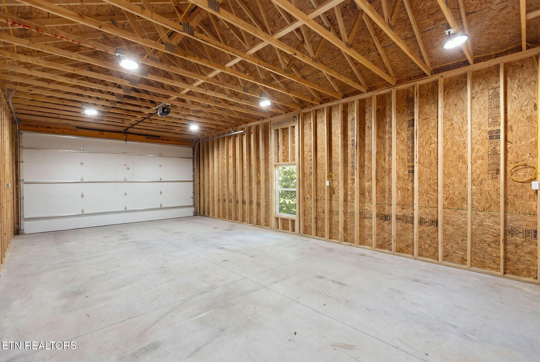 552 Fox Ridge Lane
