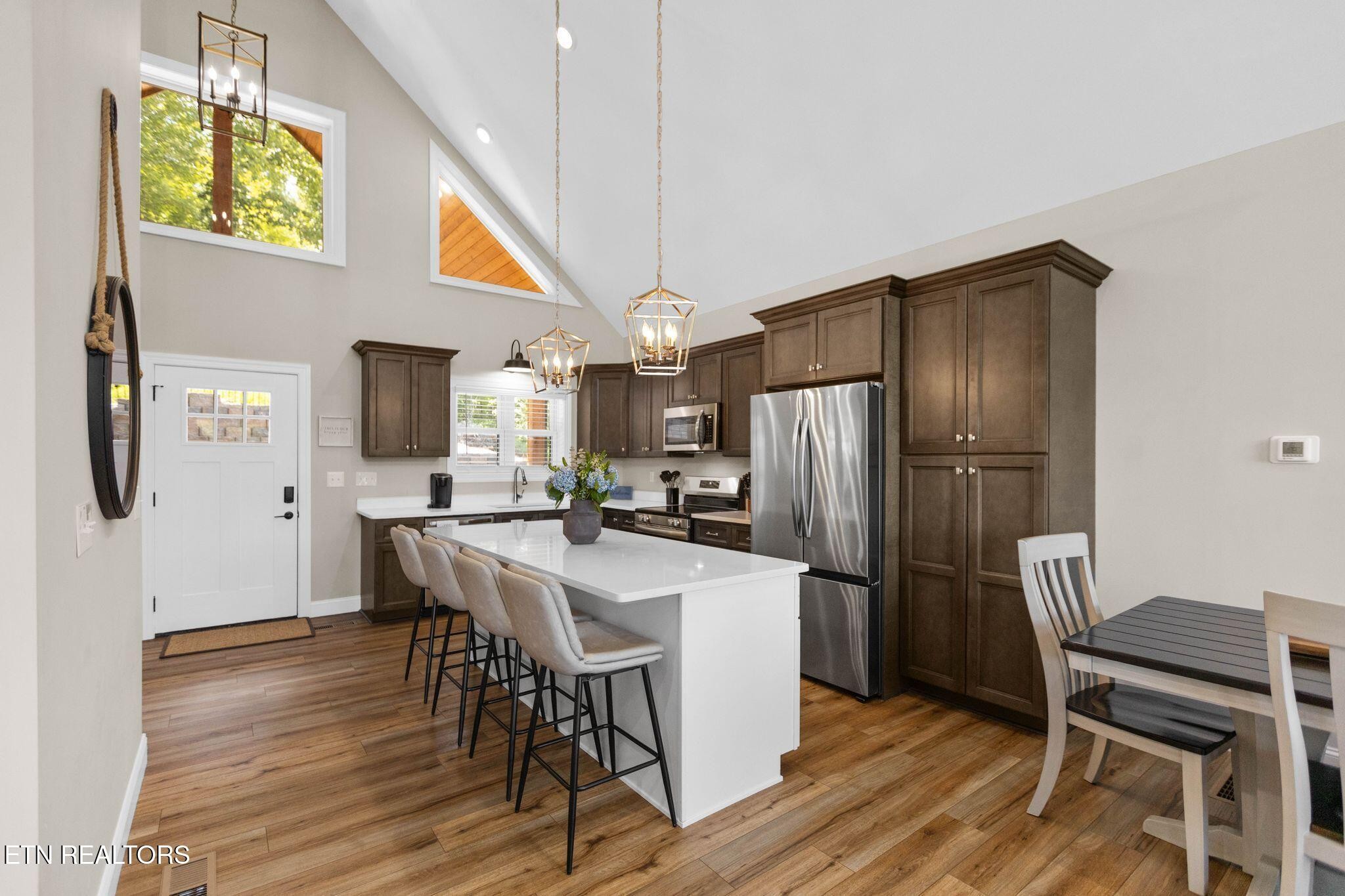552 Fox Ridge Lane