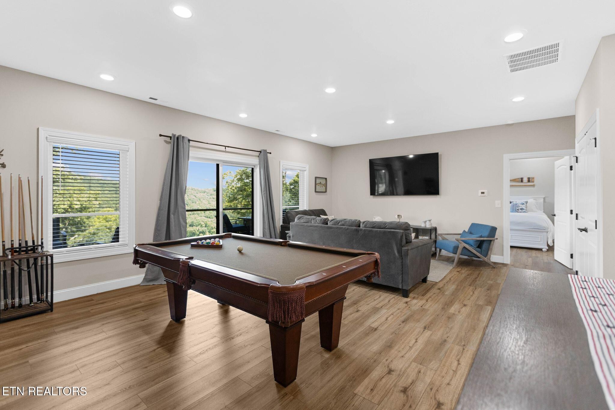 552 Fox Ridge Lane