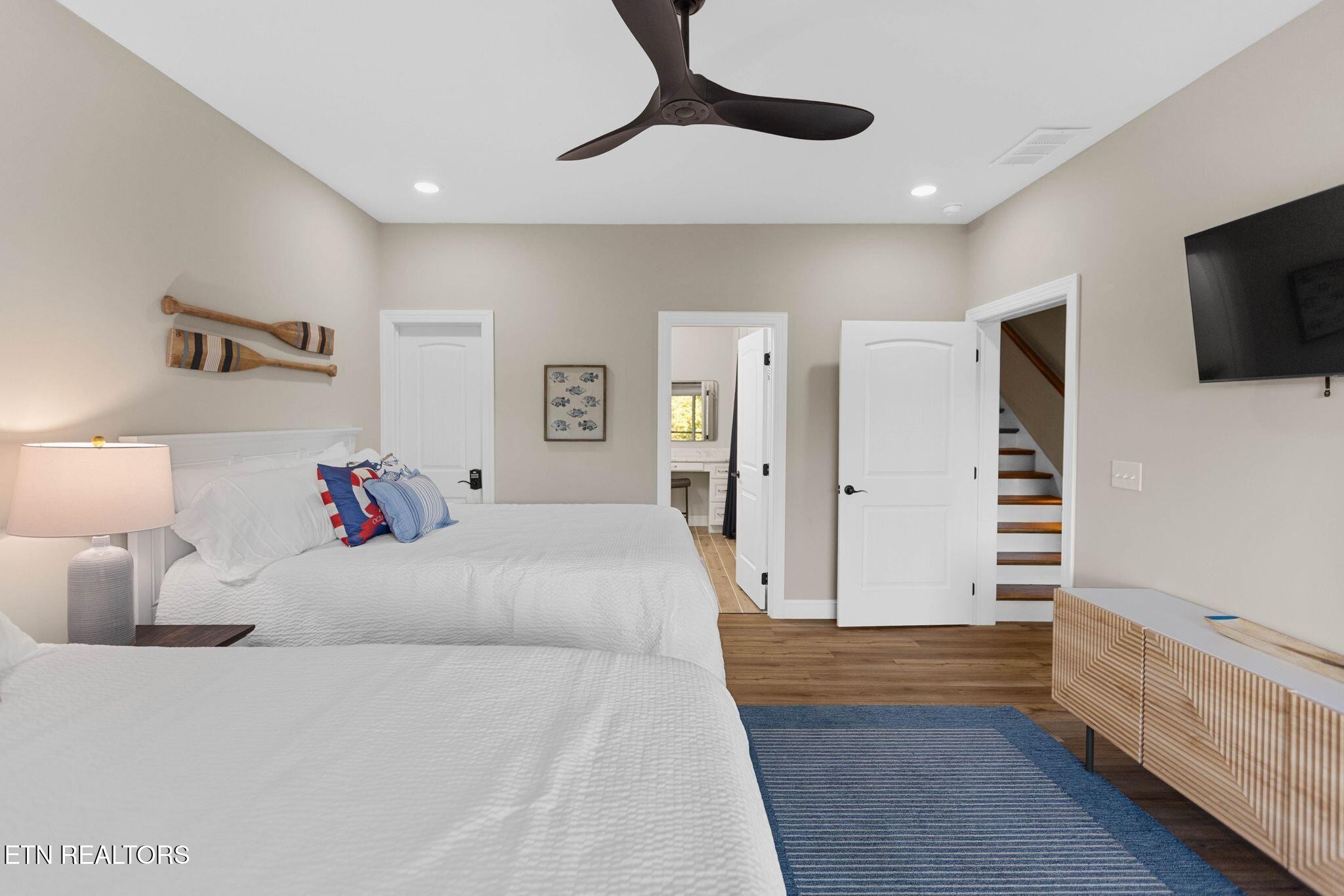 552 Fox Ridge Lane