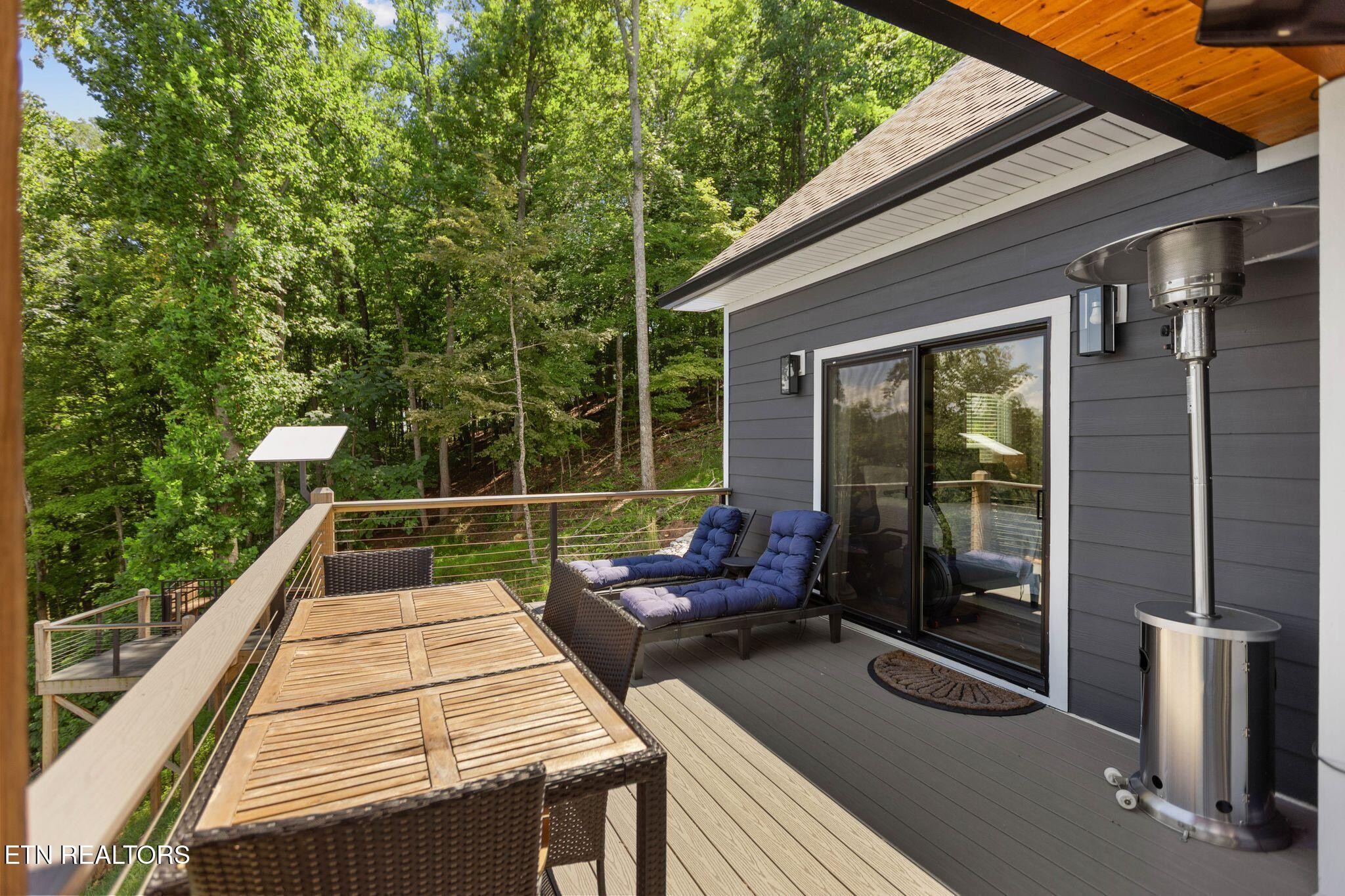552 Fox Ridge Lane