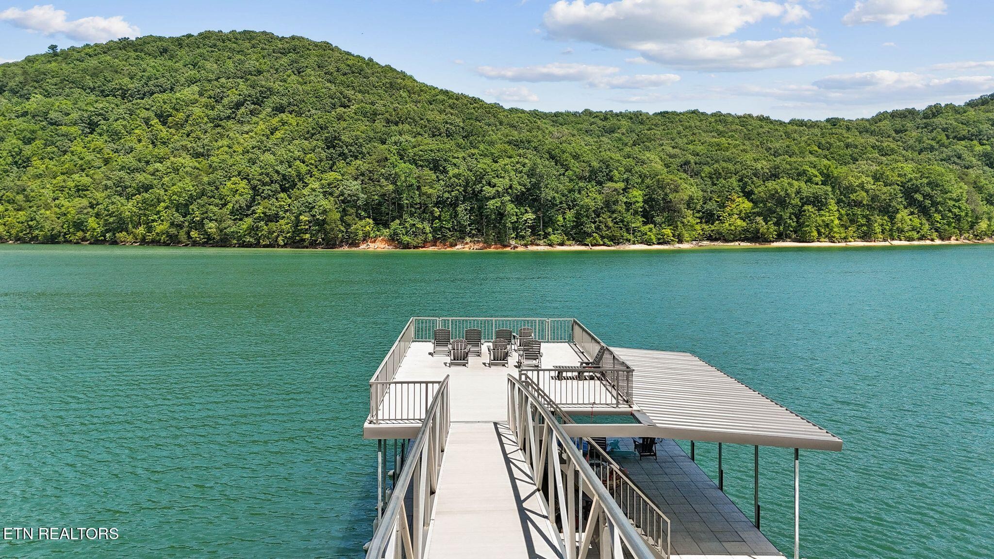 552 Fox Ridge Lane