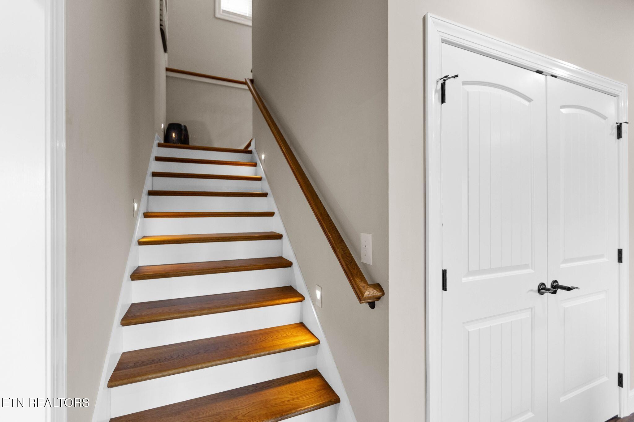 552 Fox Ridge Lane