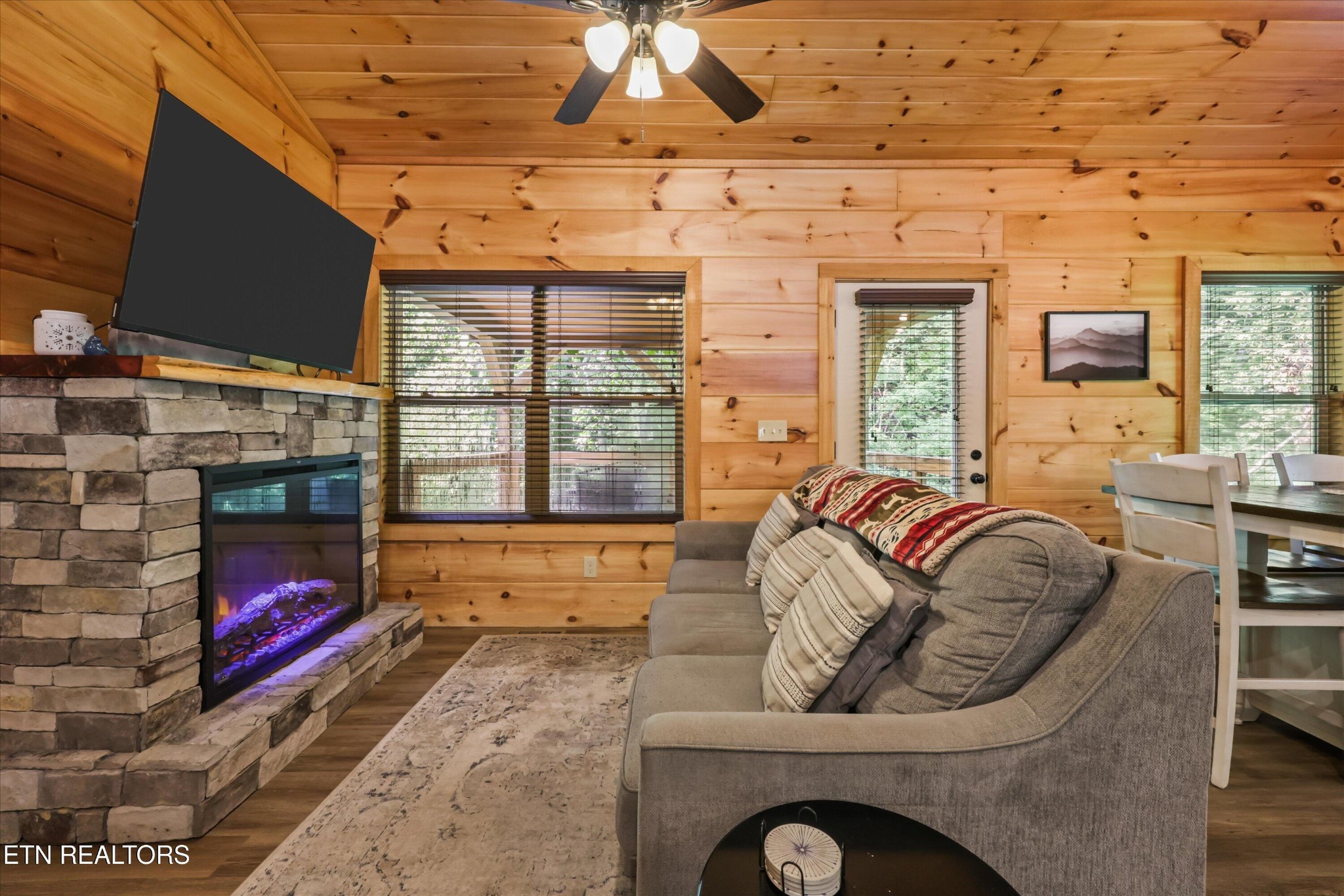 1613 Bluff Ridge Rd