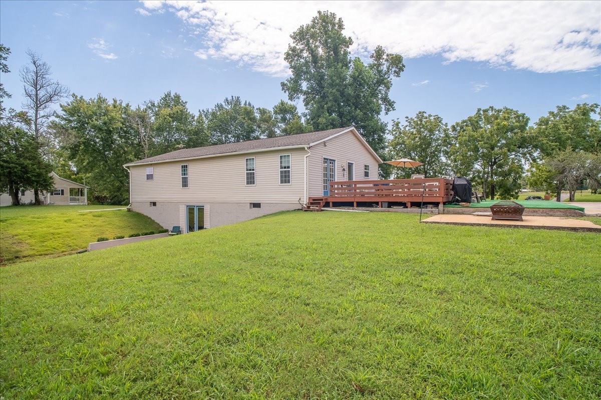 527 Clax Branch Rd