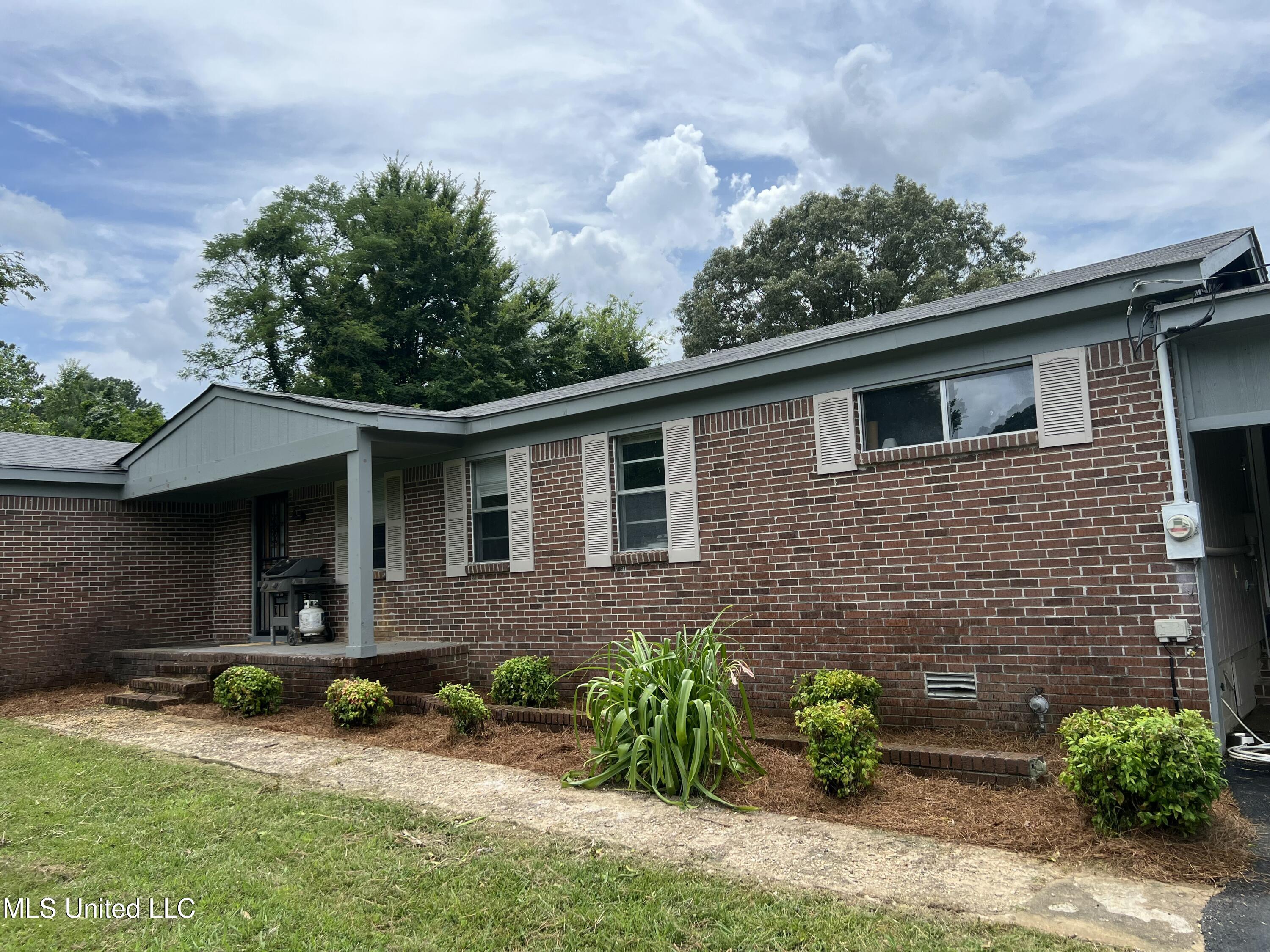 5953 Highway 311