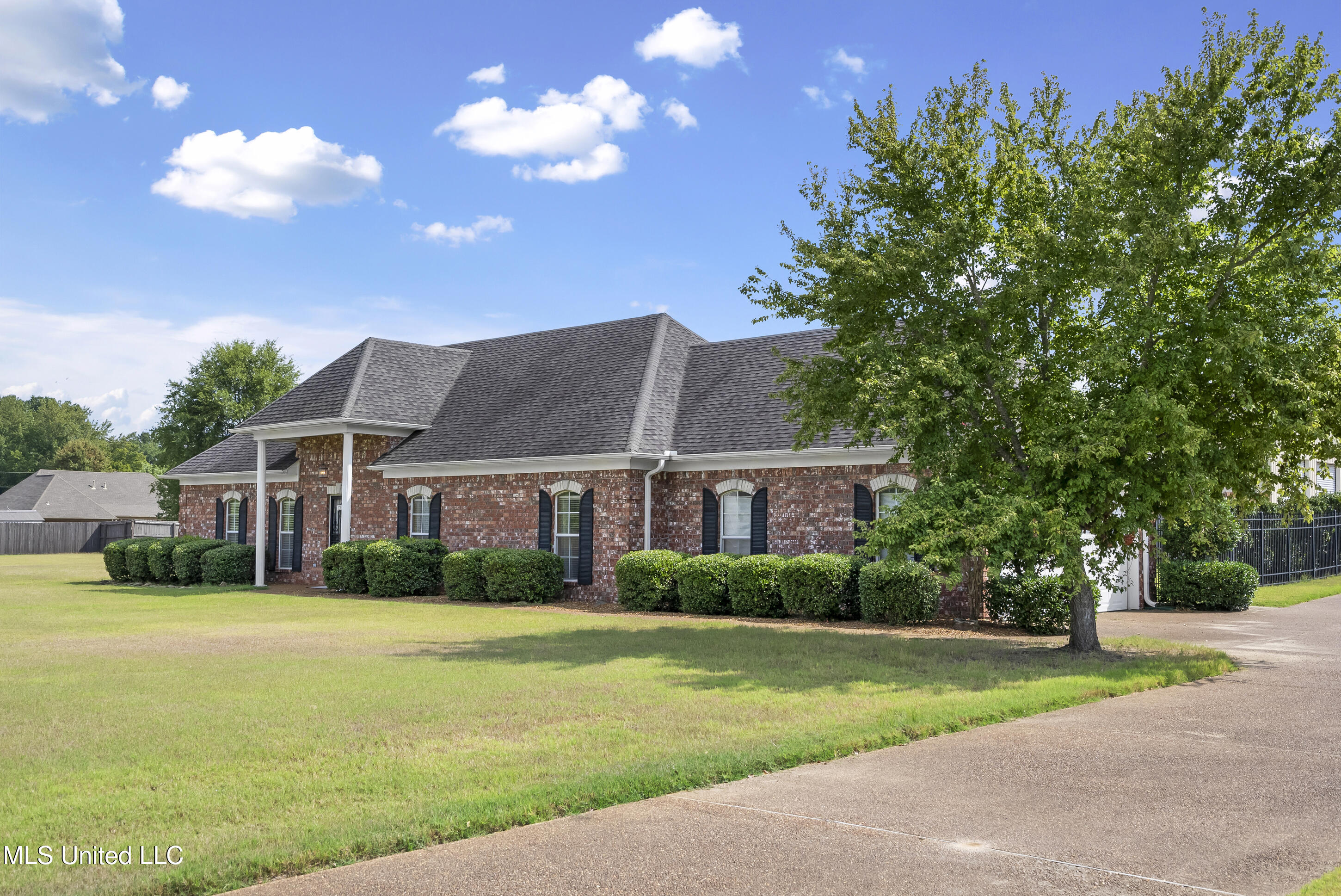 1958 W Lamar Place