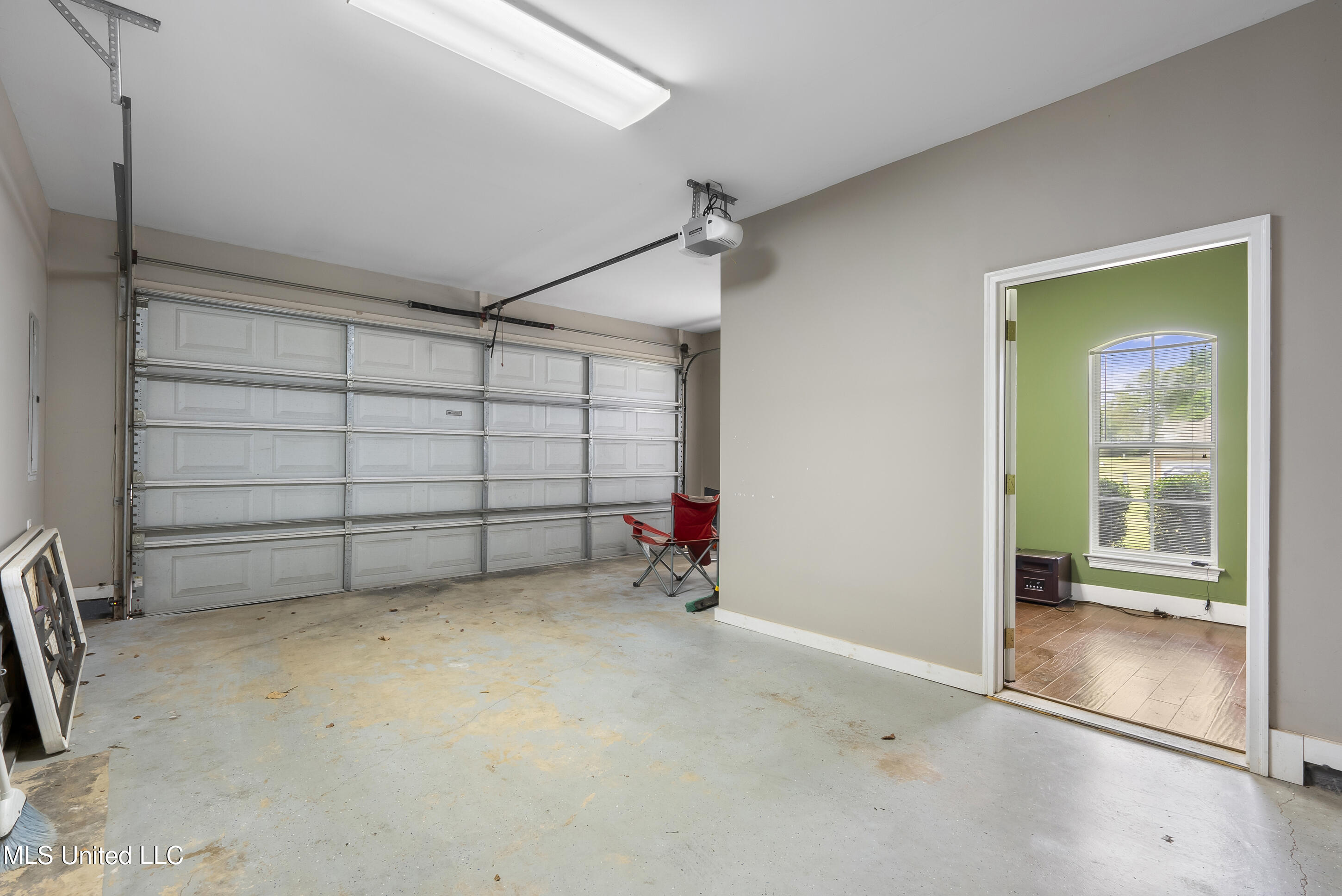 1958 W Lamar Place