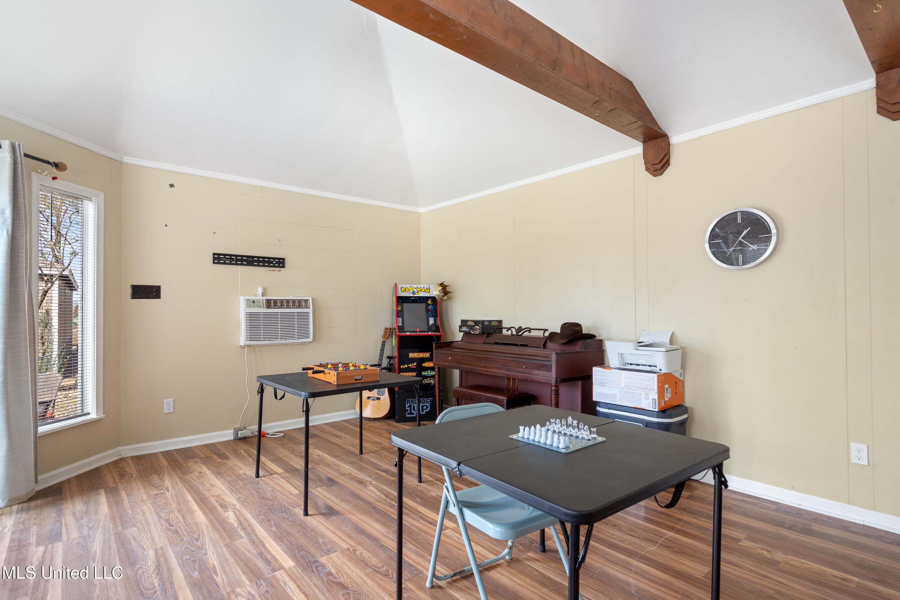 9142 Mineral Wells Road