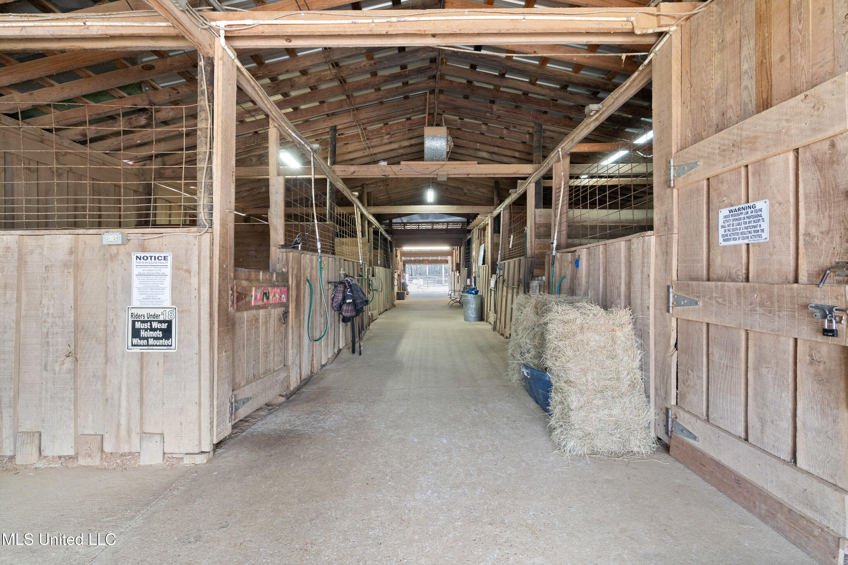 9142 Mineral Wells Road