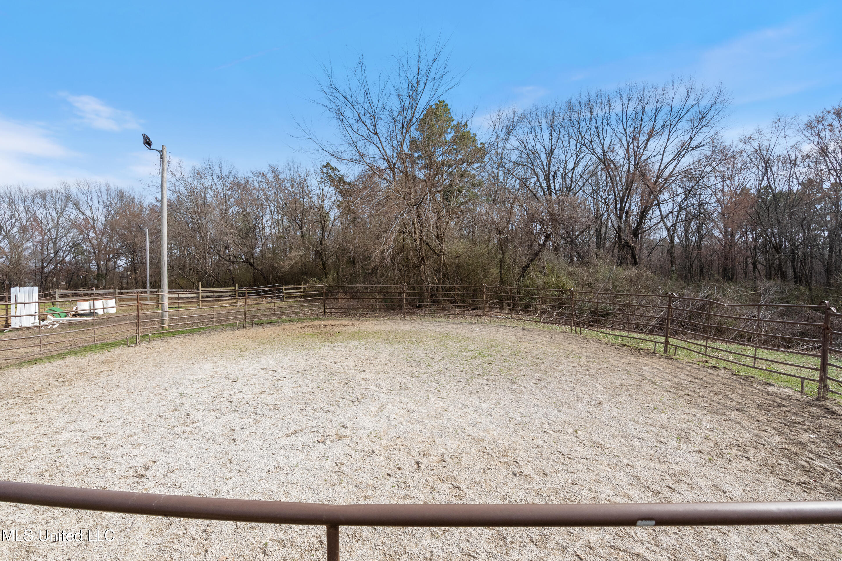 9142 Mineral Wells Road