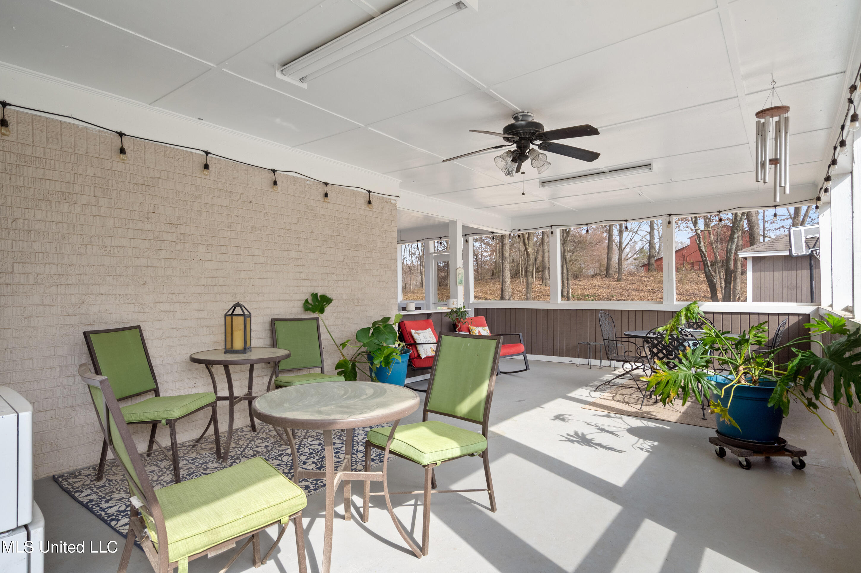 9142 Mineral Wells Road