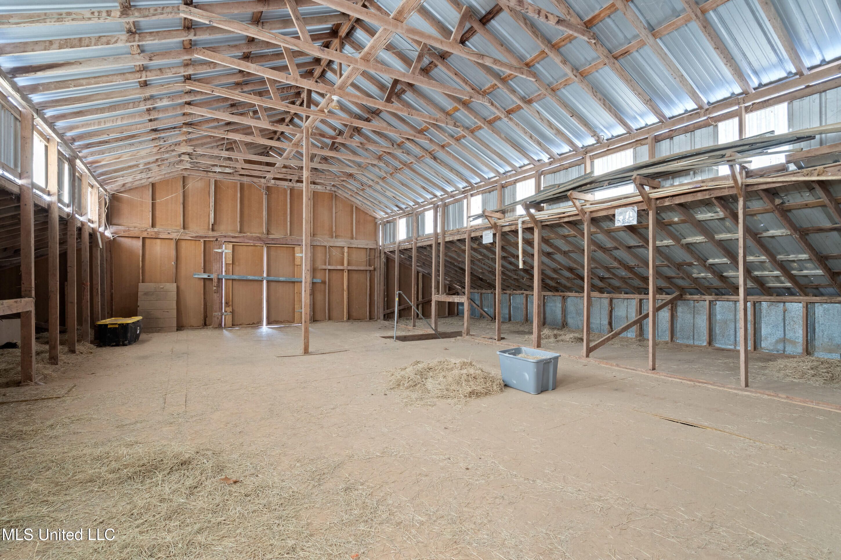 9142 Mineral Wells Road