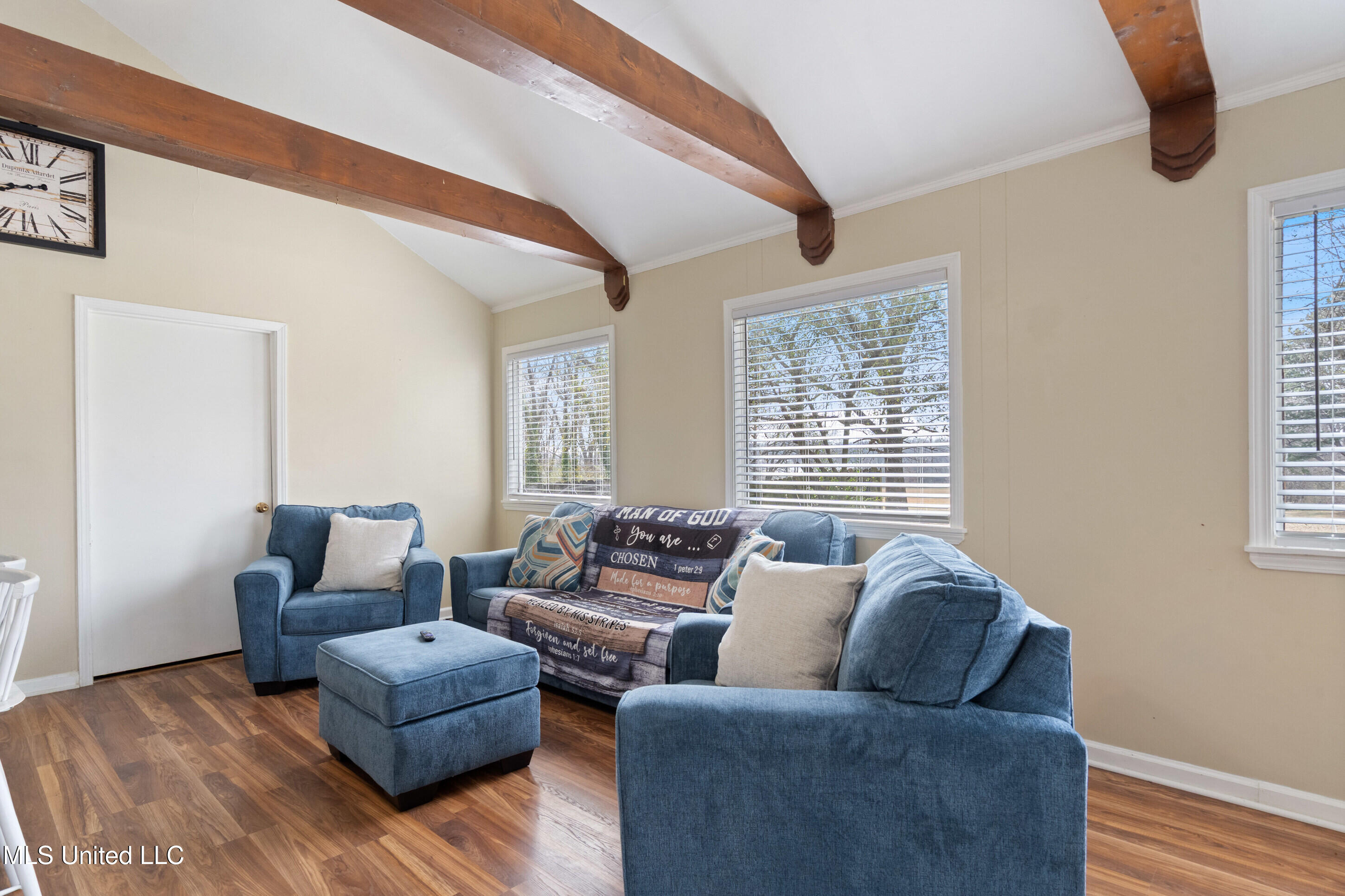 9142 Mineral Wells Road