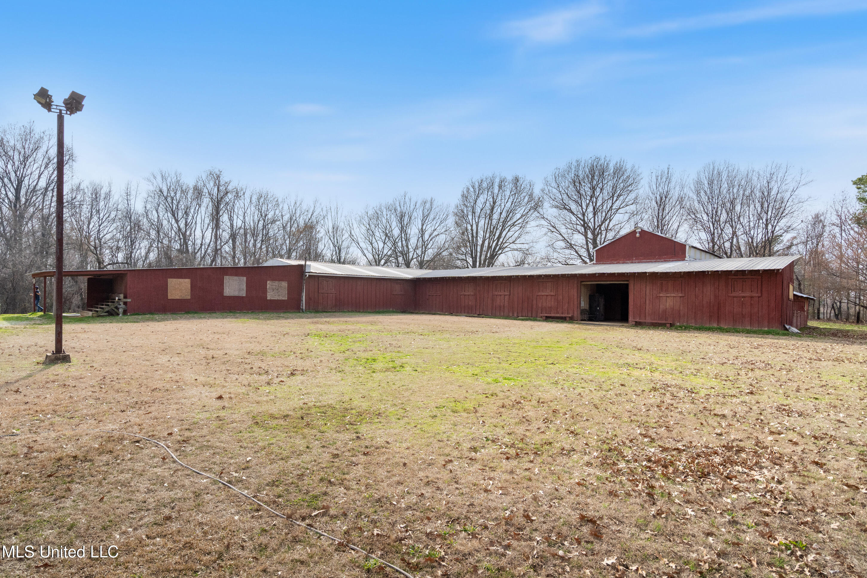 9142 Mineral Wells Road