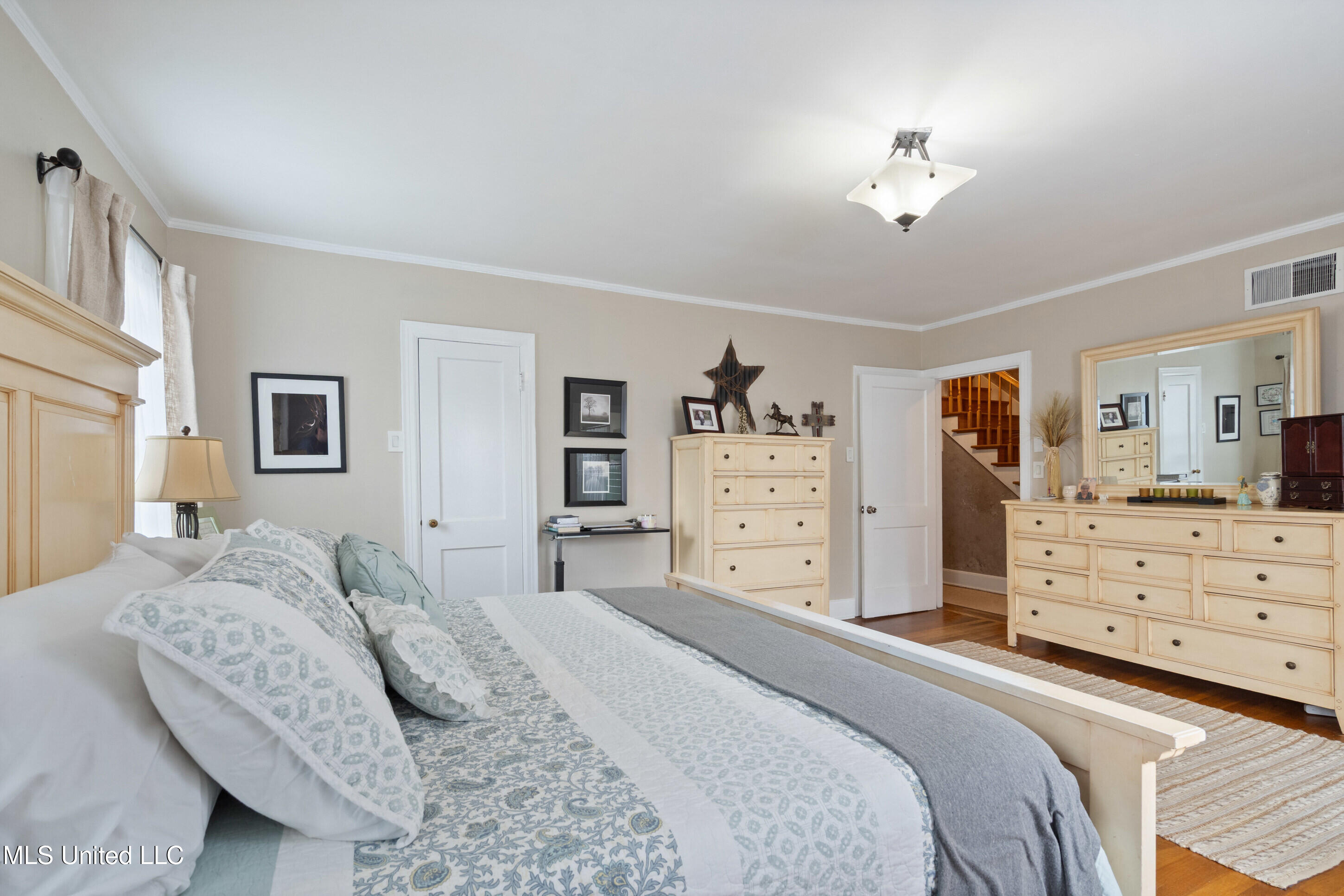 9142 Mineral Wells Road