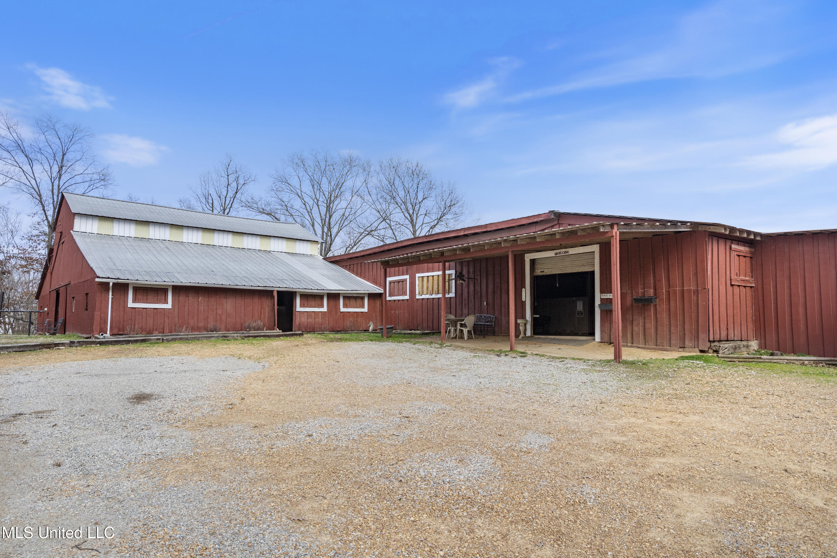 9142 Mineral Wells Road
