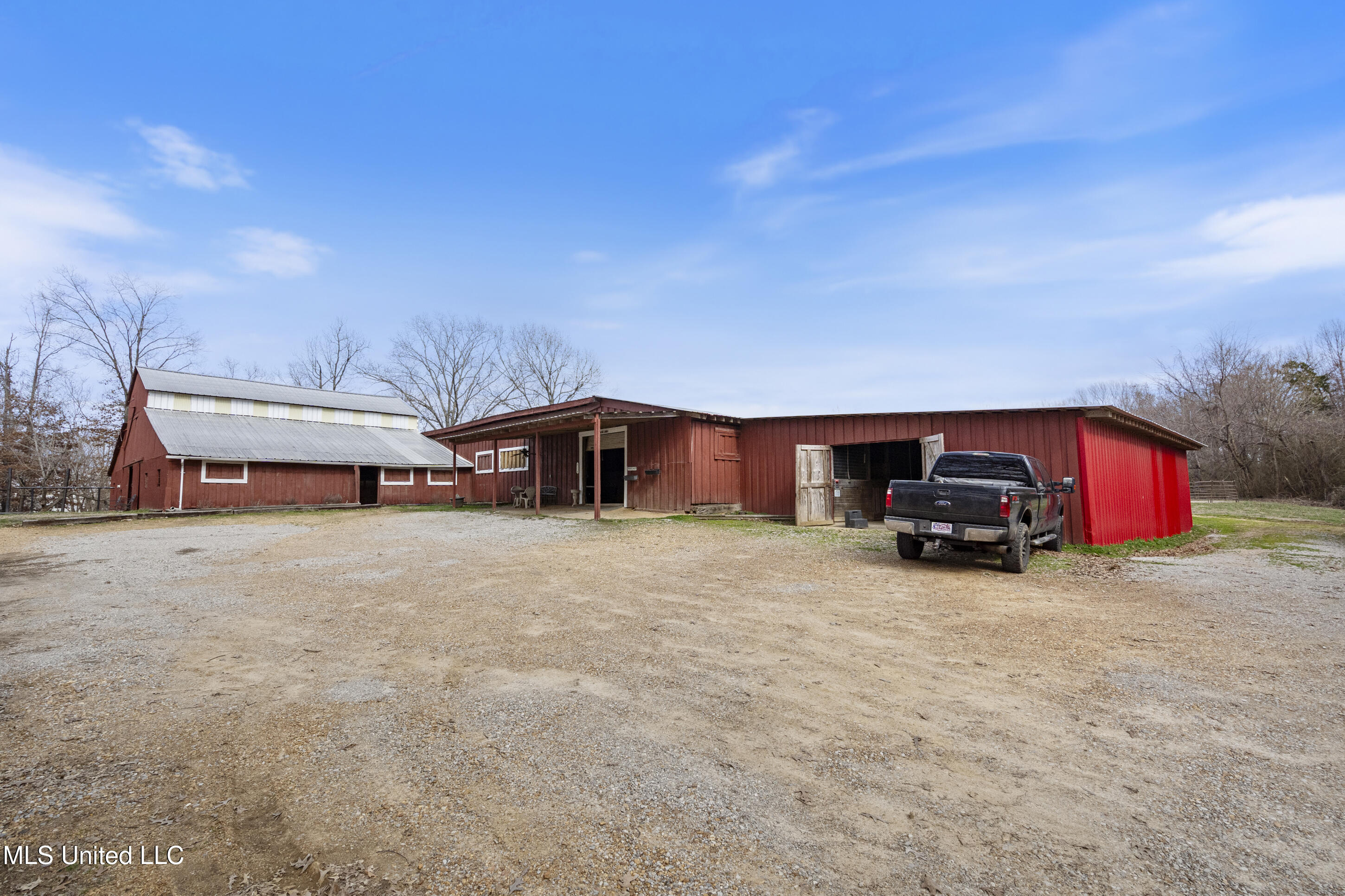 9142 Mineral Wells Road