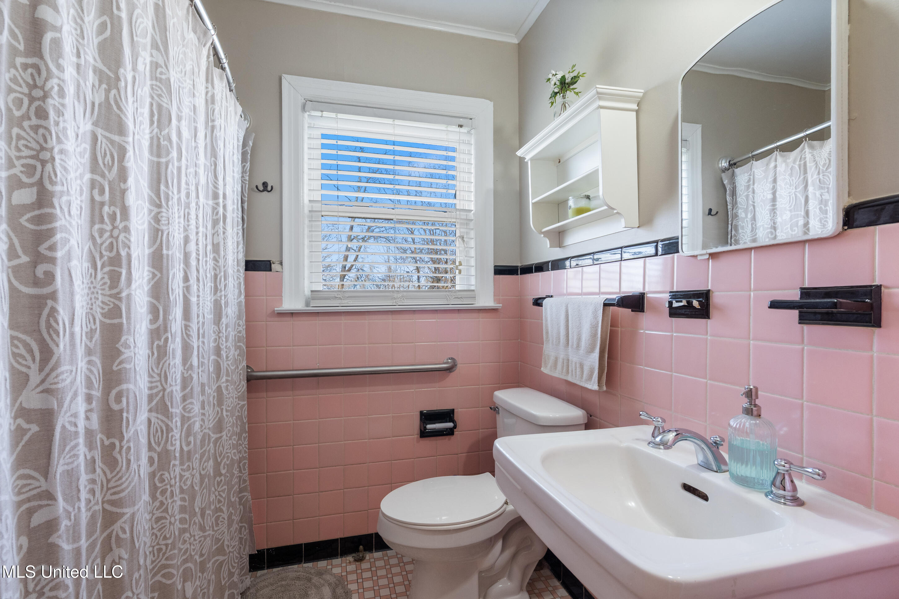 9142 Mineral Wells Road