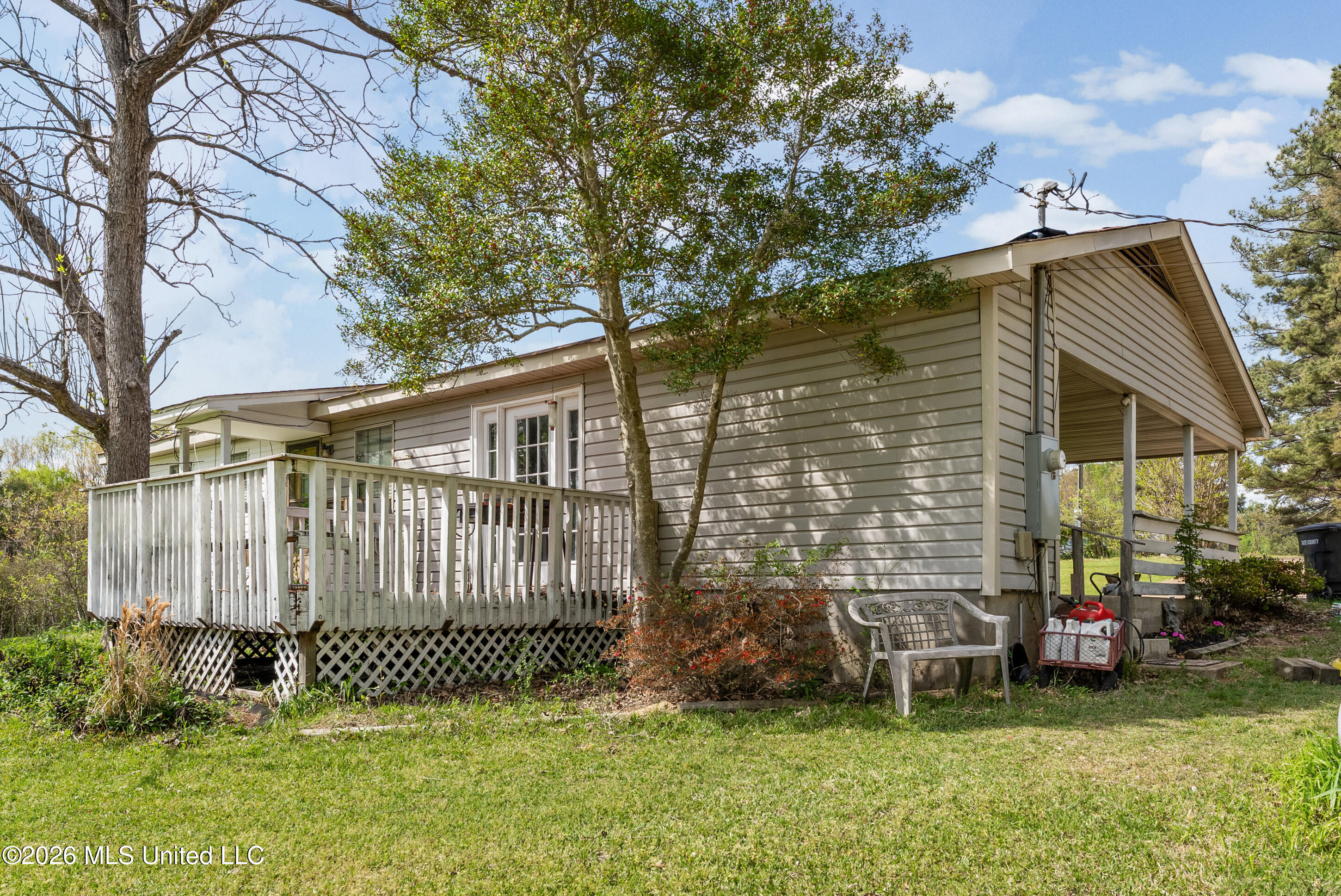 400 Pioneer Village Road