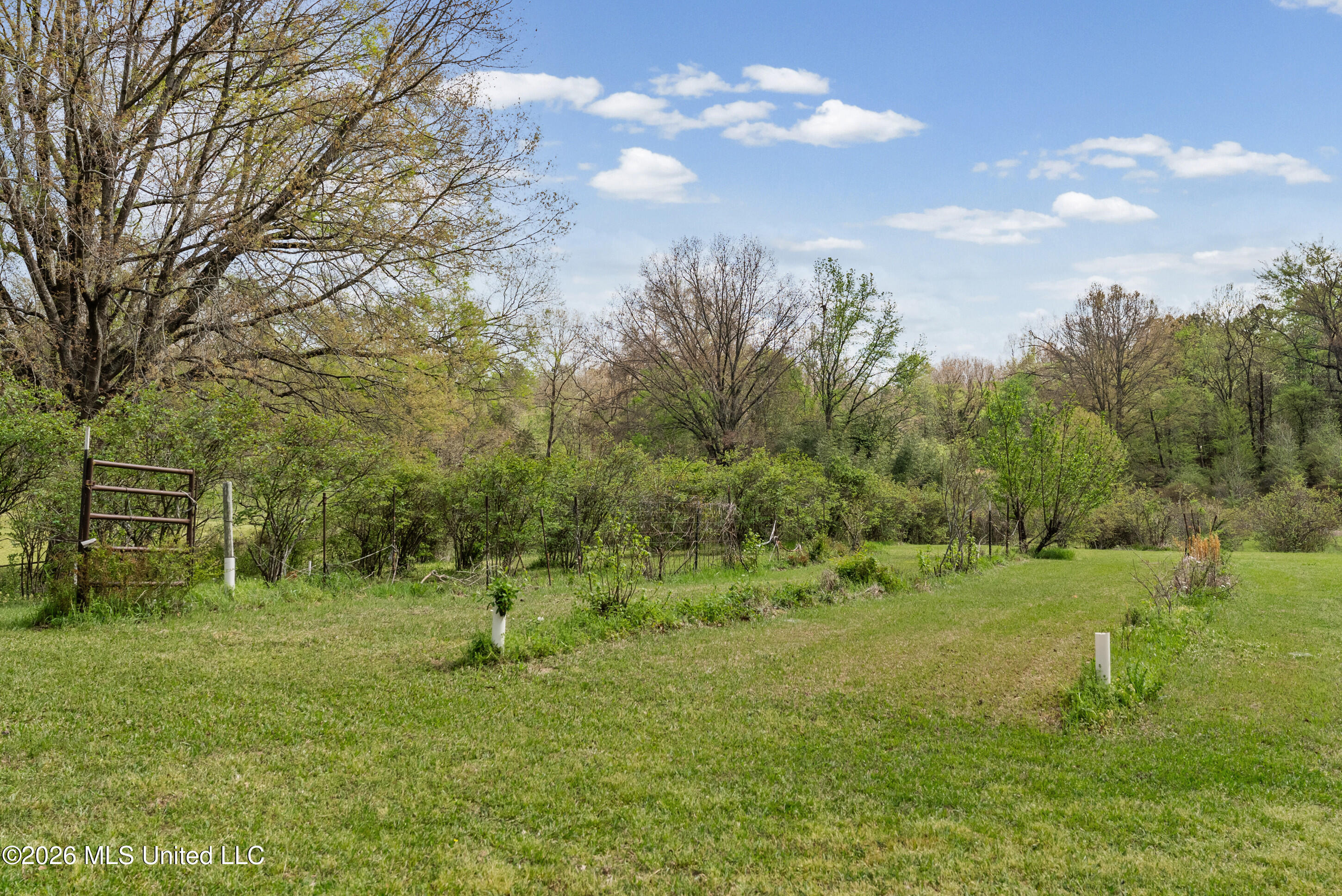 400 Pioneer Village Road