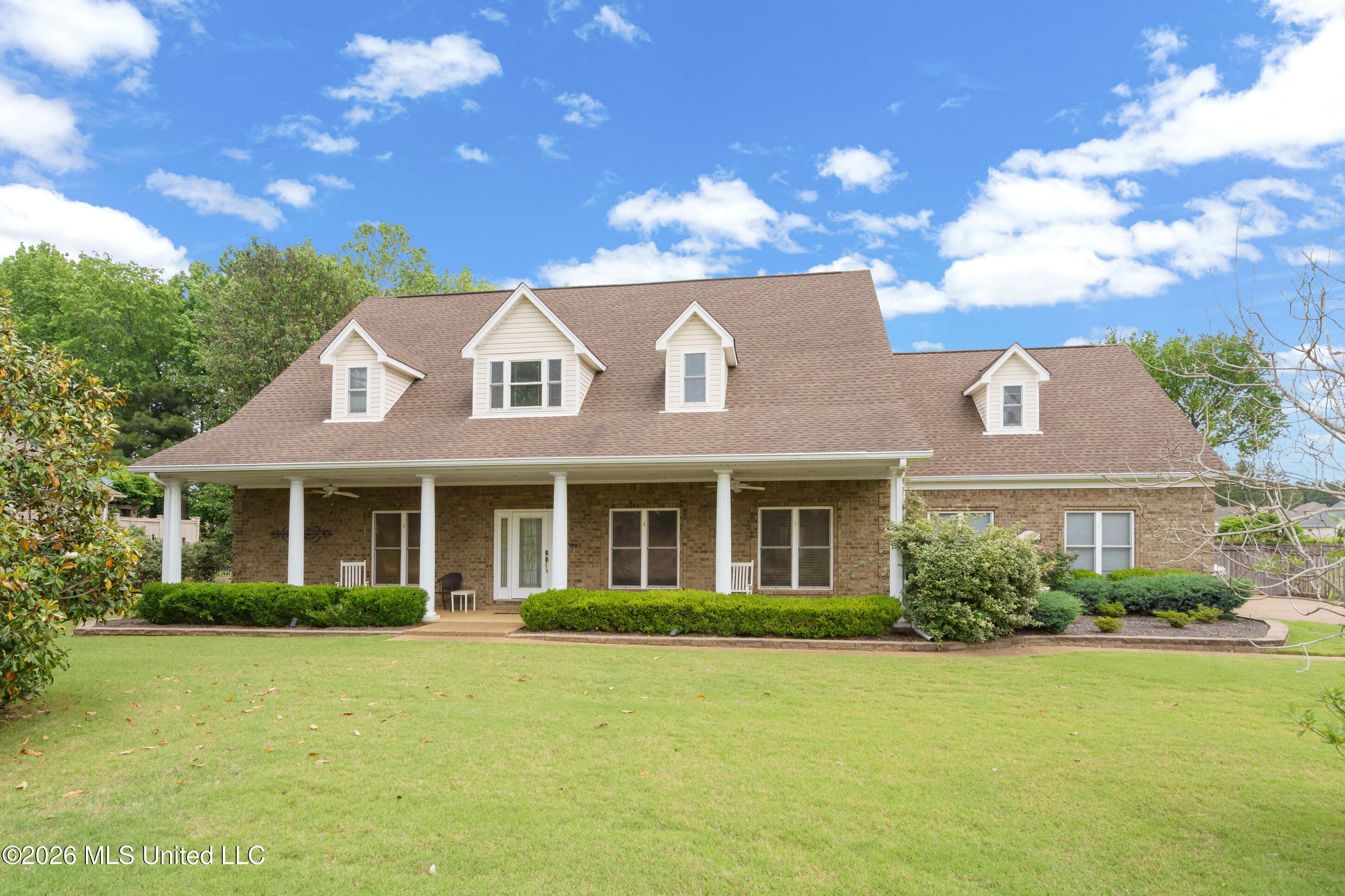5294 Meadow Pointe Drive