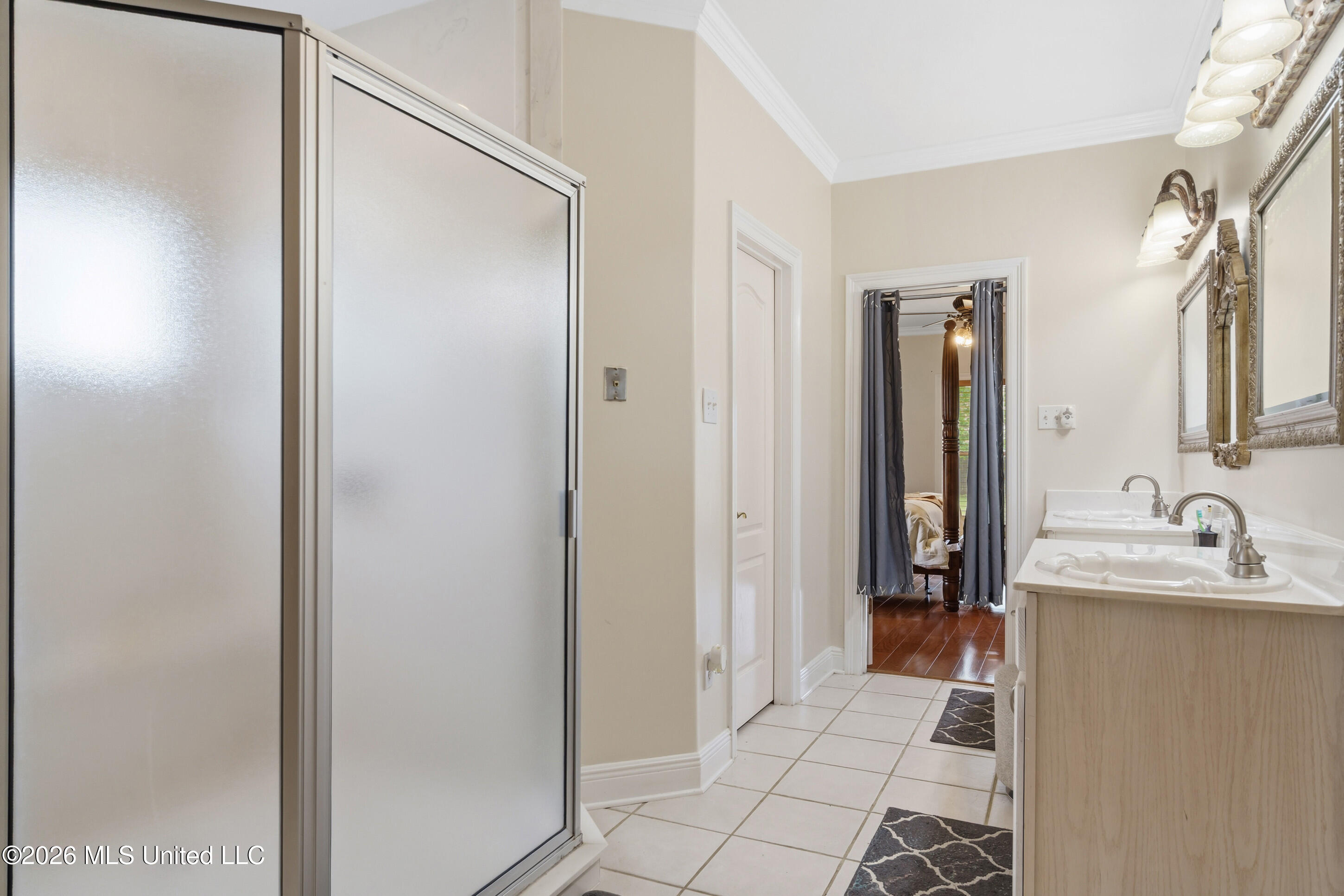 5294 Meadow Pointe Drive