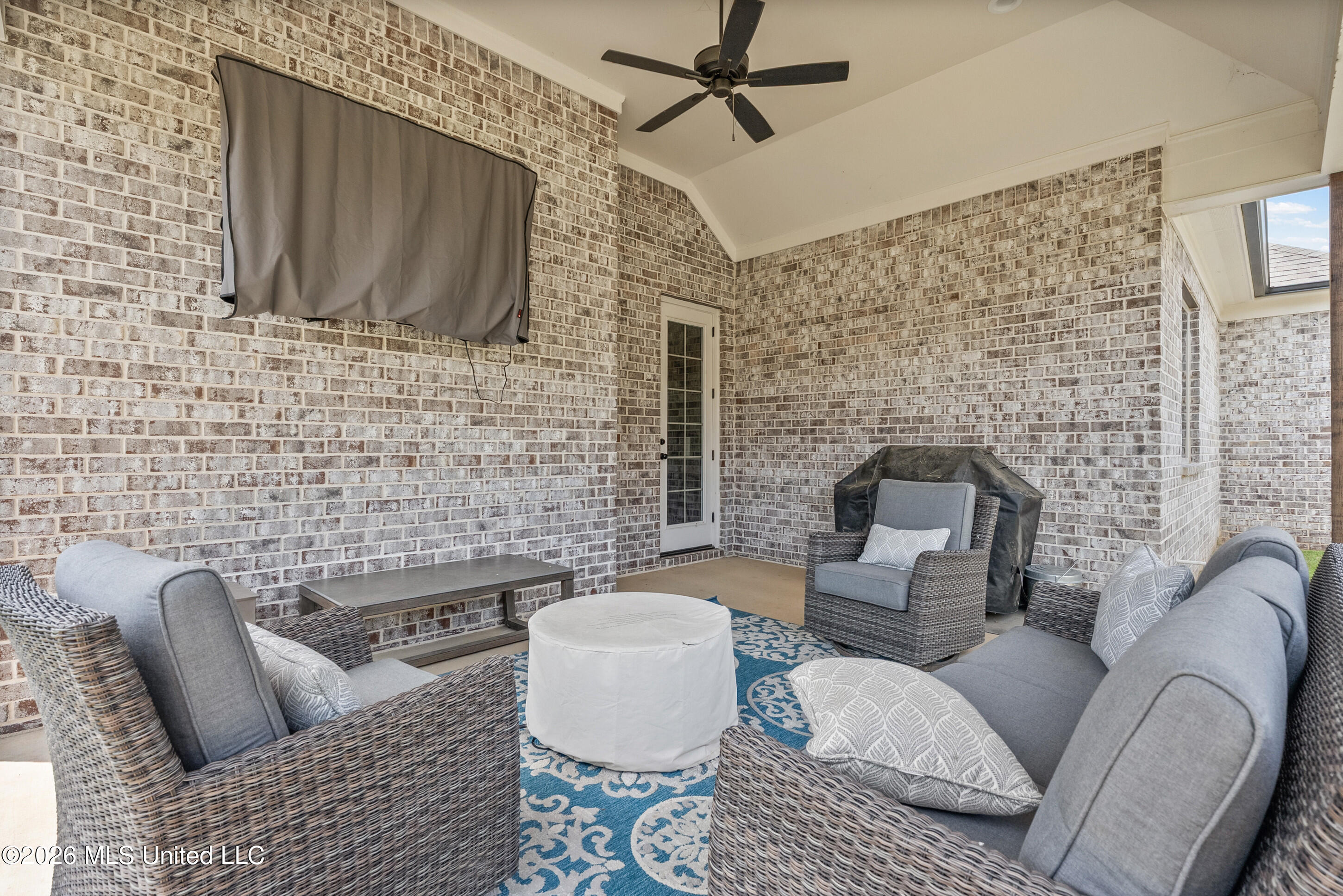 1005 Big Oak Cove