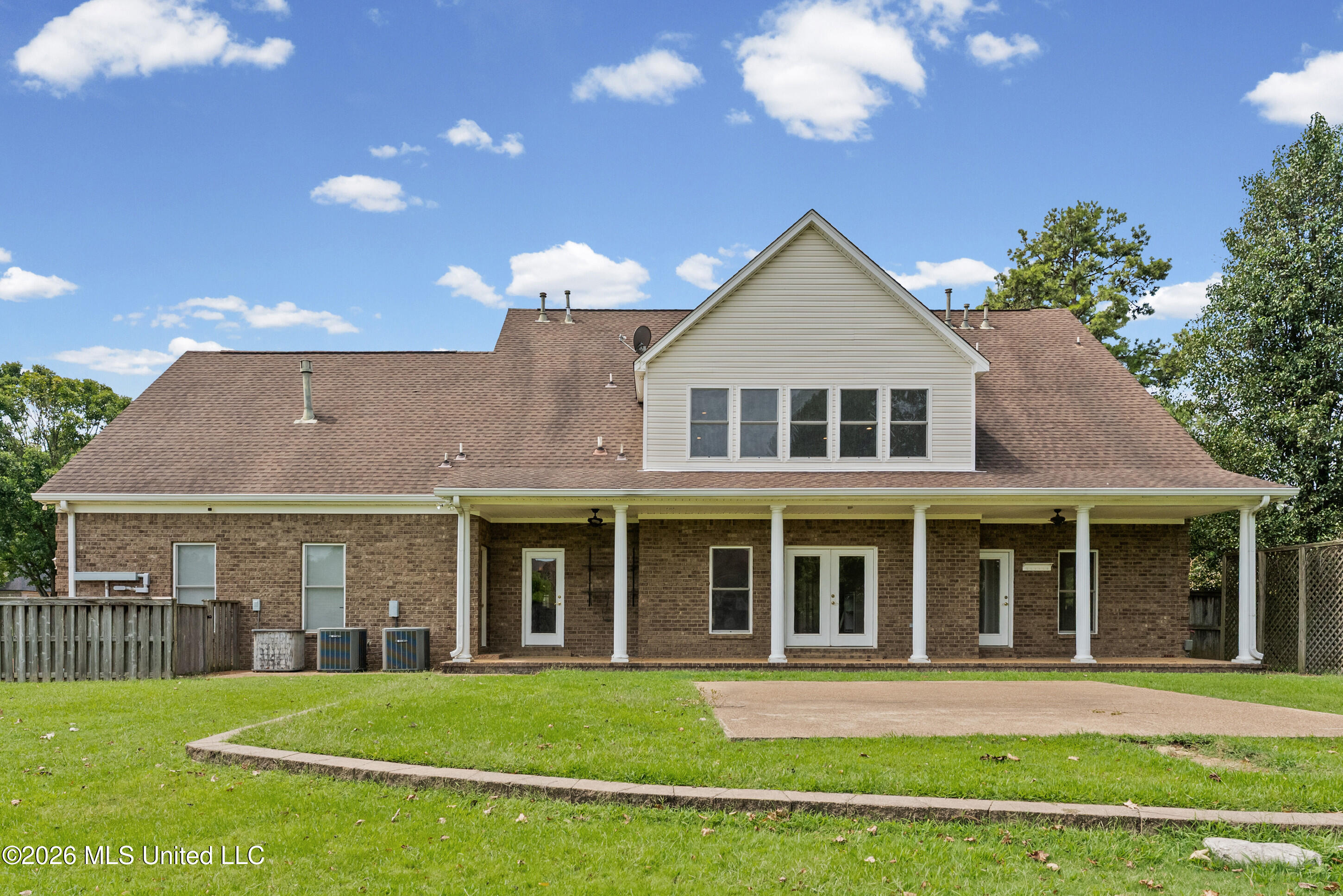 5294 Meadow Pointe Drive