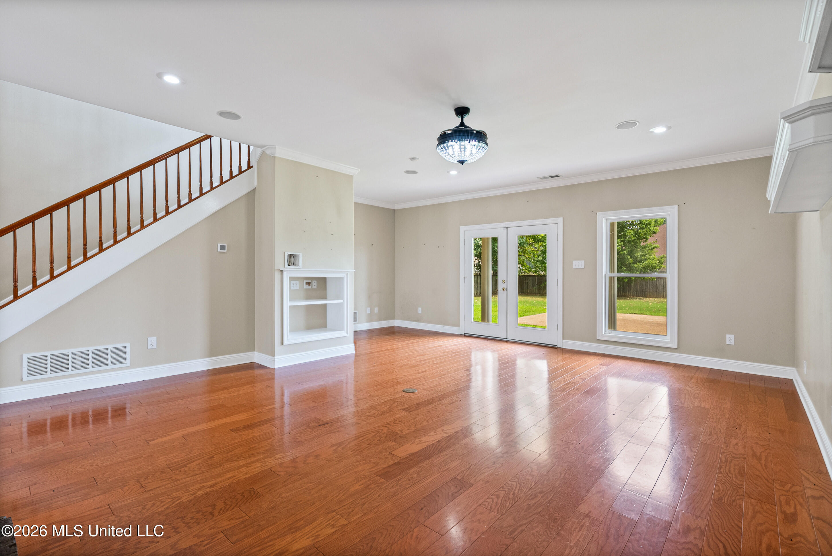 5294 Meadow Pointe Drive