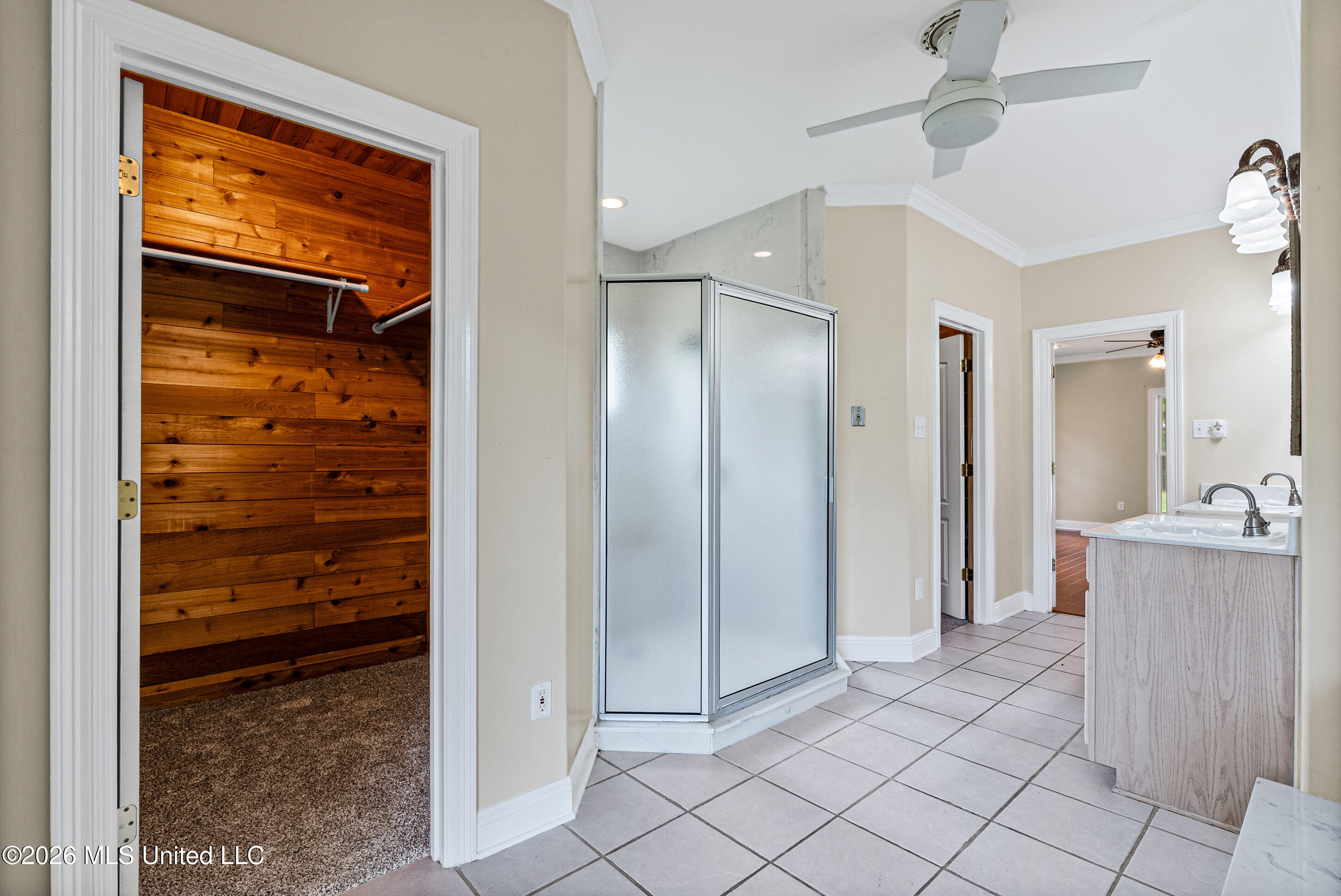5294 Meadow Pointe Drive