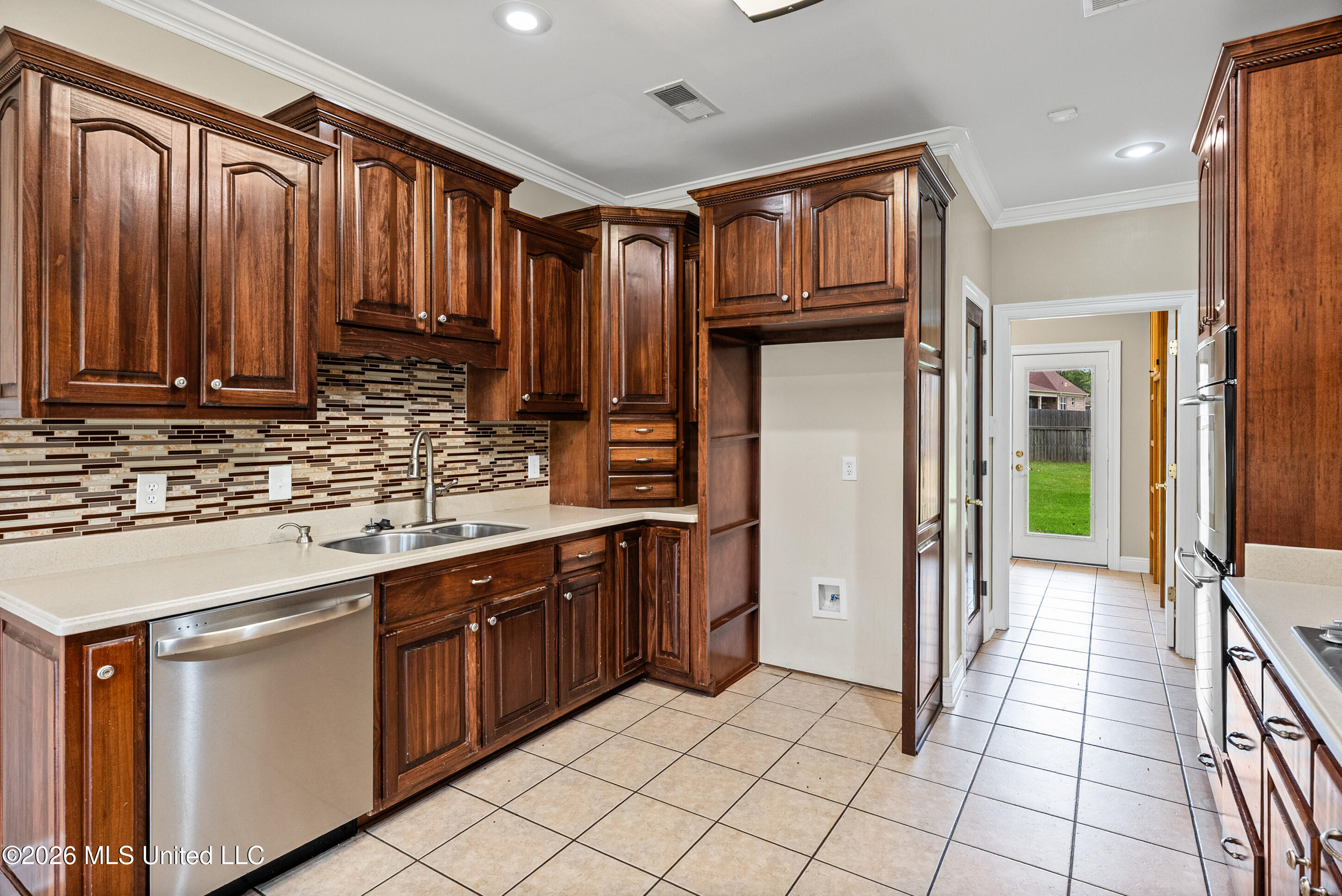 5294 Meadow Pointe Drive
