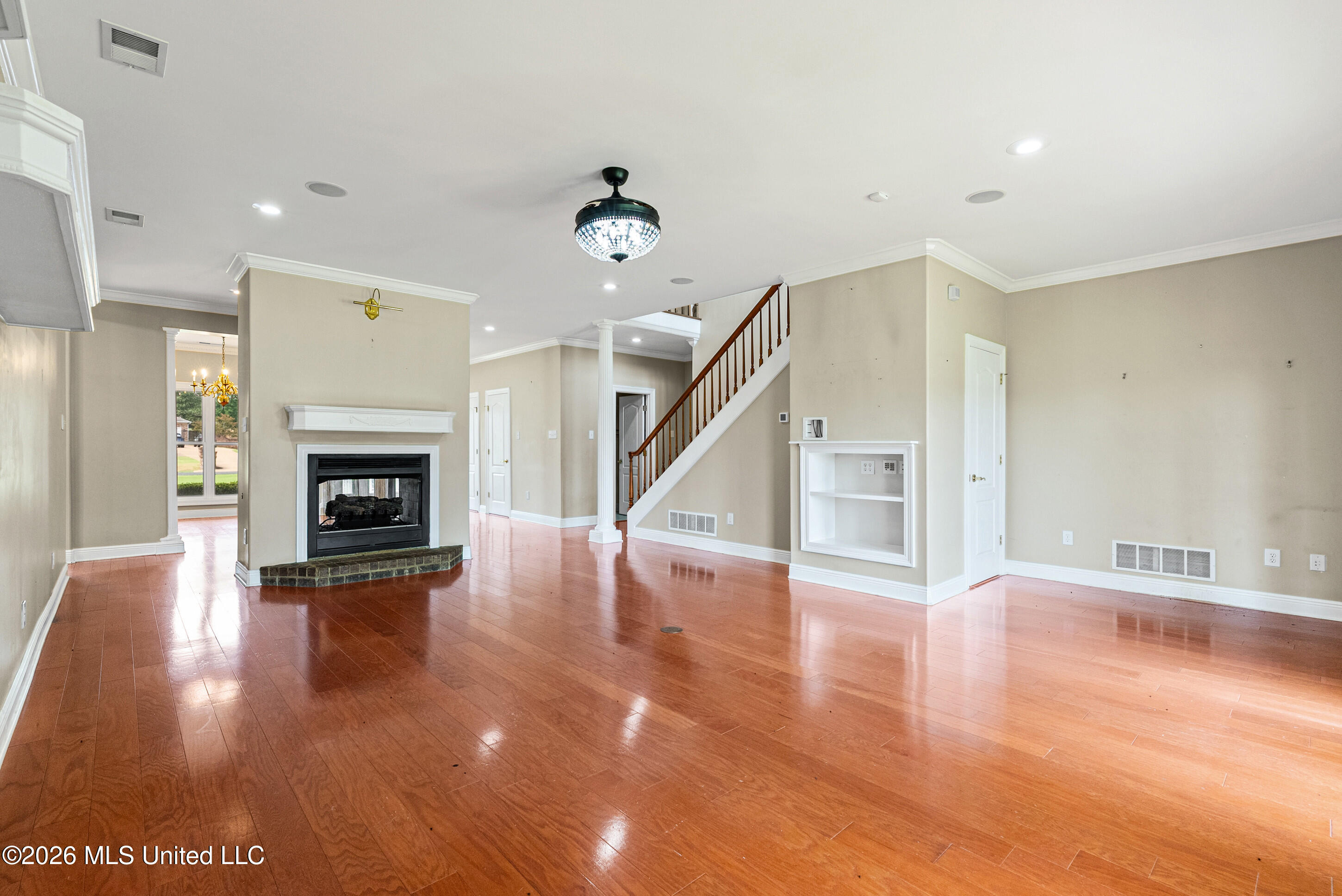 5294 Meadow Pointe Drive