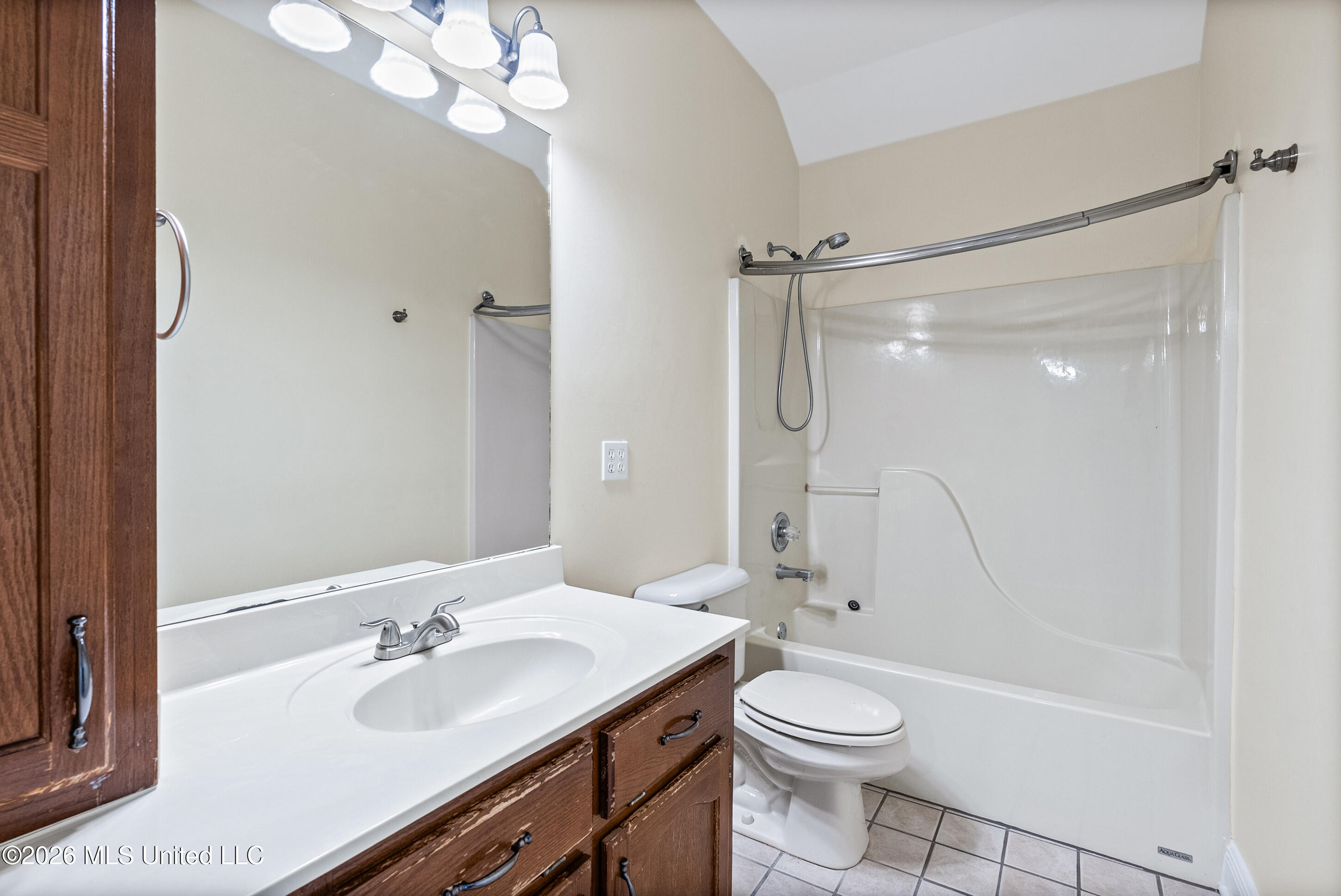5294 Meadow Pointe Drive