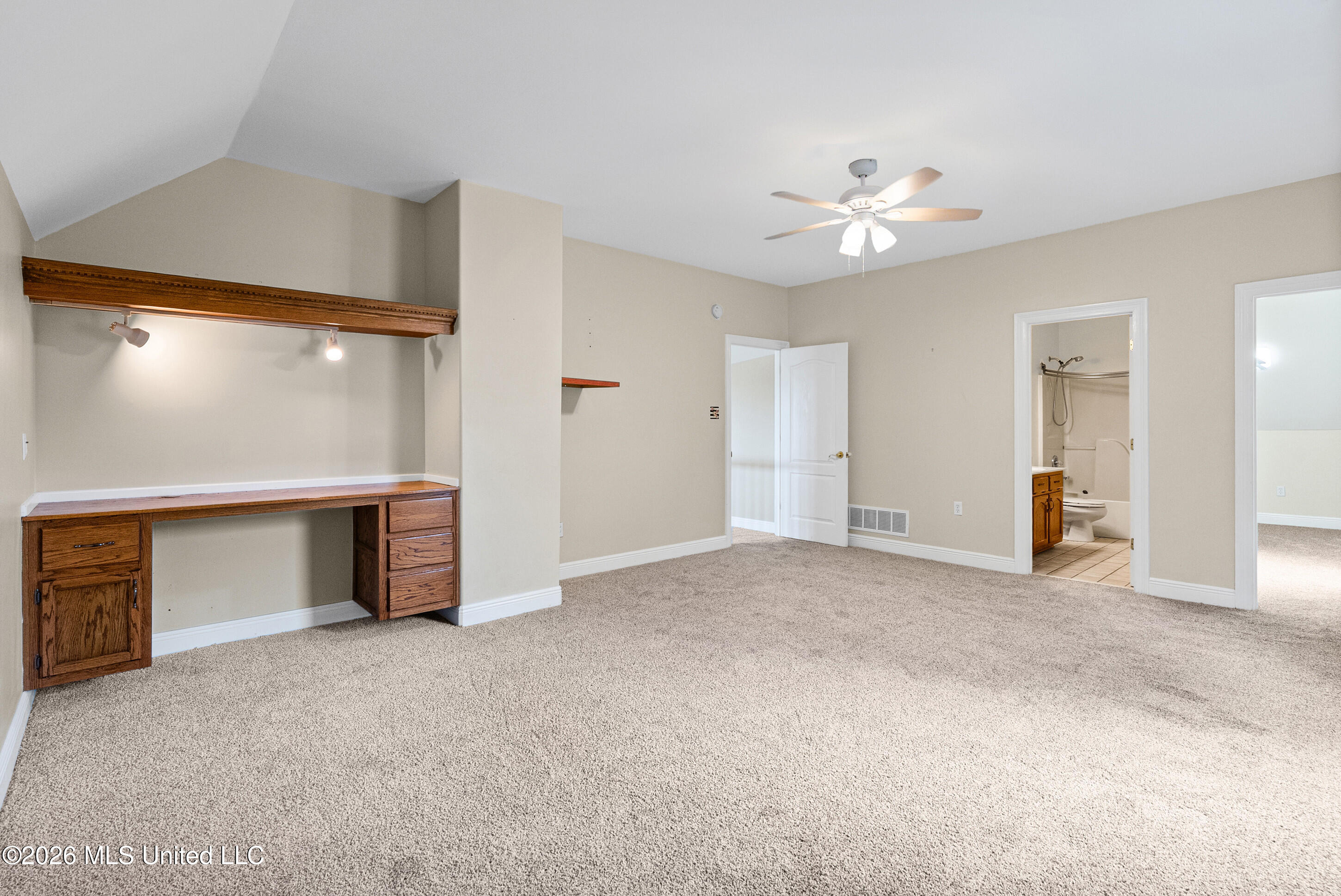 5294 Meadow Pointe Drive