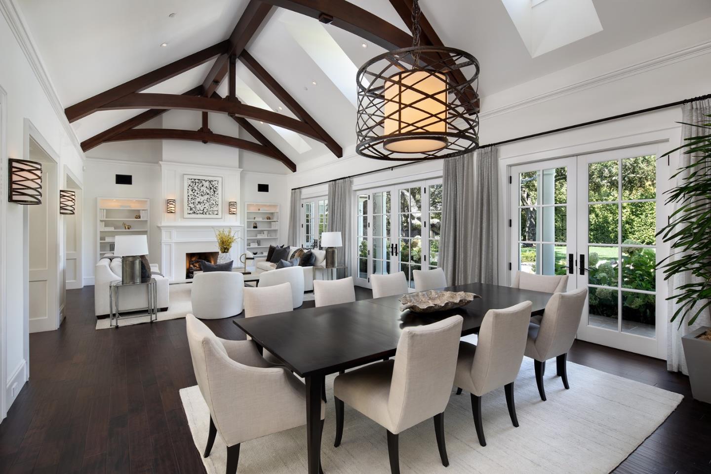 198 Catalpa DR