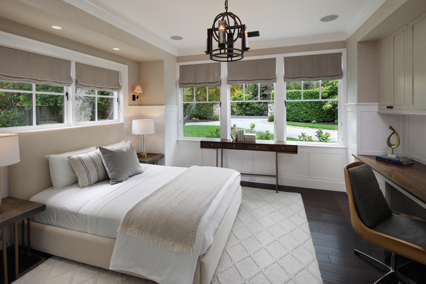 198 Catalpa DR