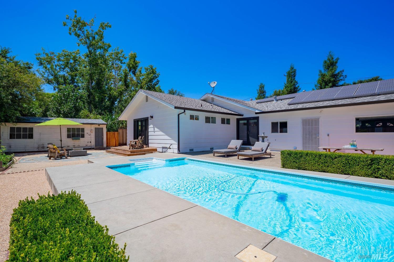 402 W Verano Ave
