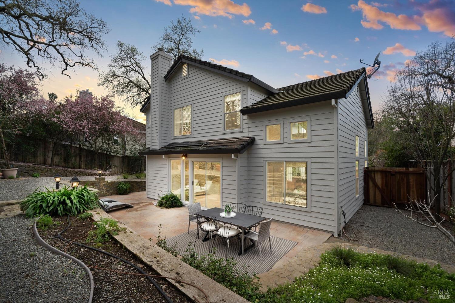 16591 Meadow Oaks Dr