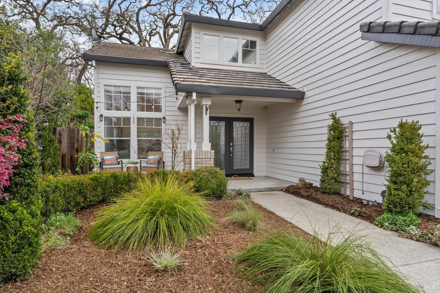 16591 Meadow Oaks Dr