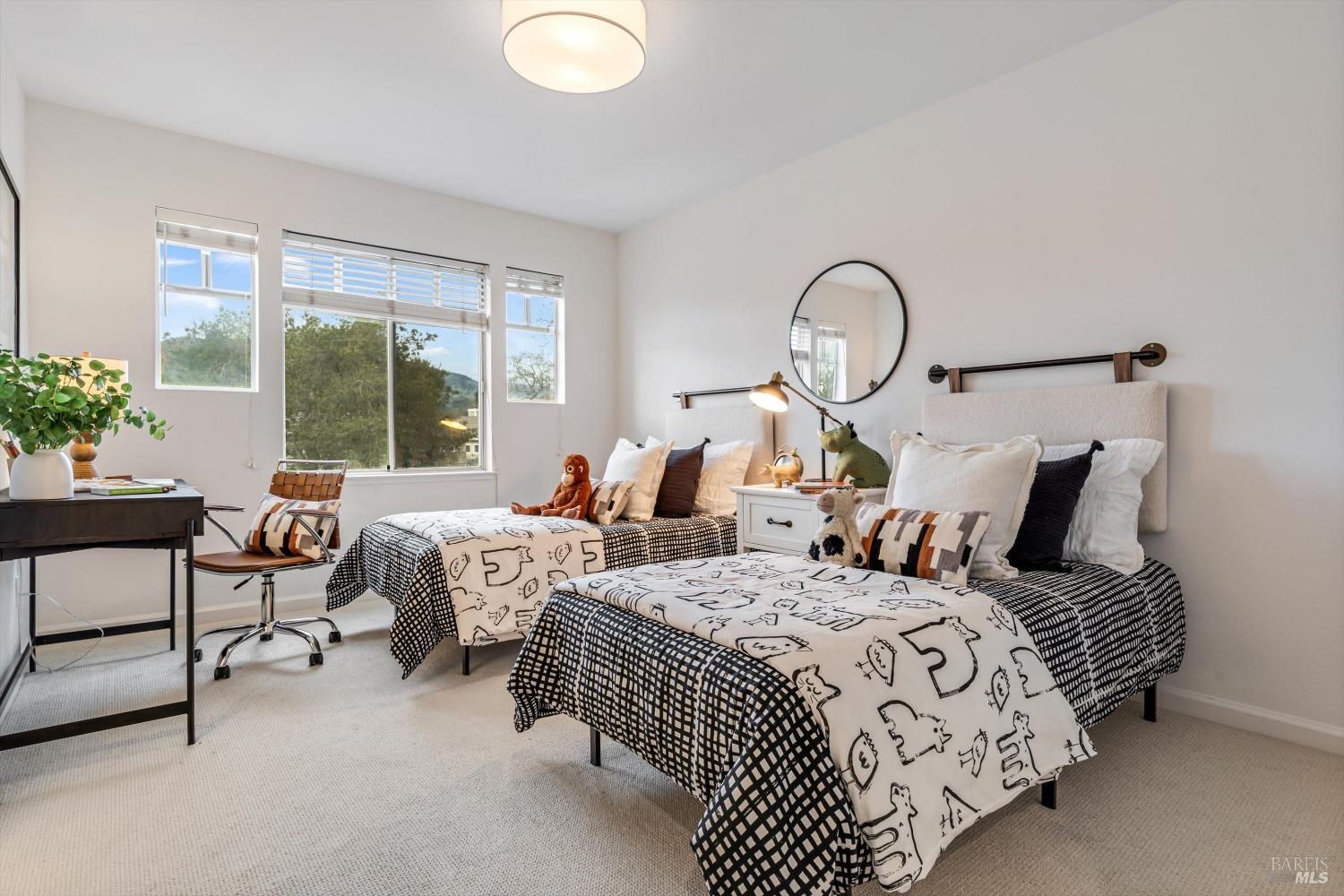 16591 Meadow Oaks Dr