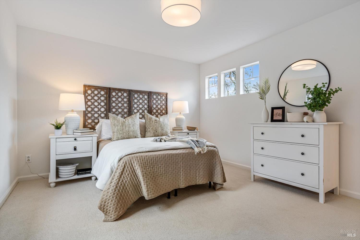 16591 Meadow Oaks Dr