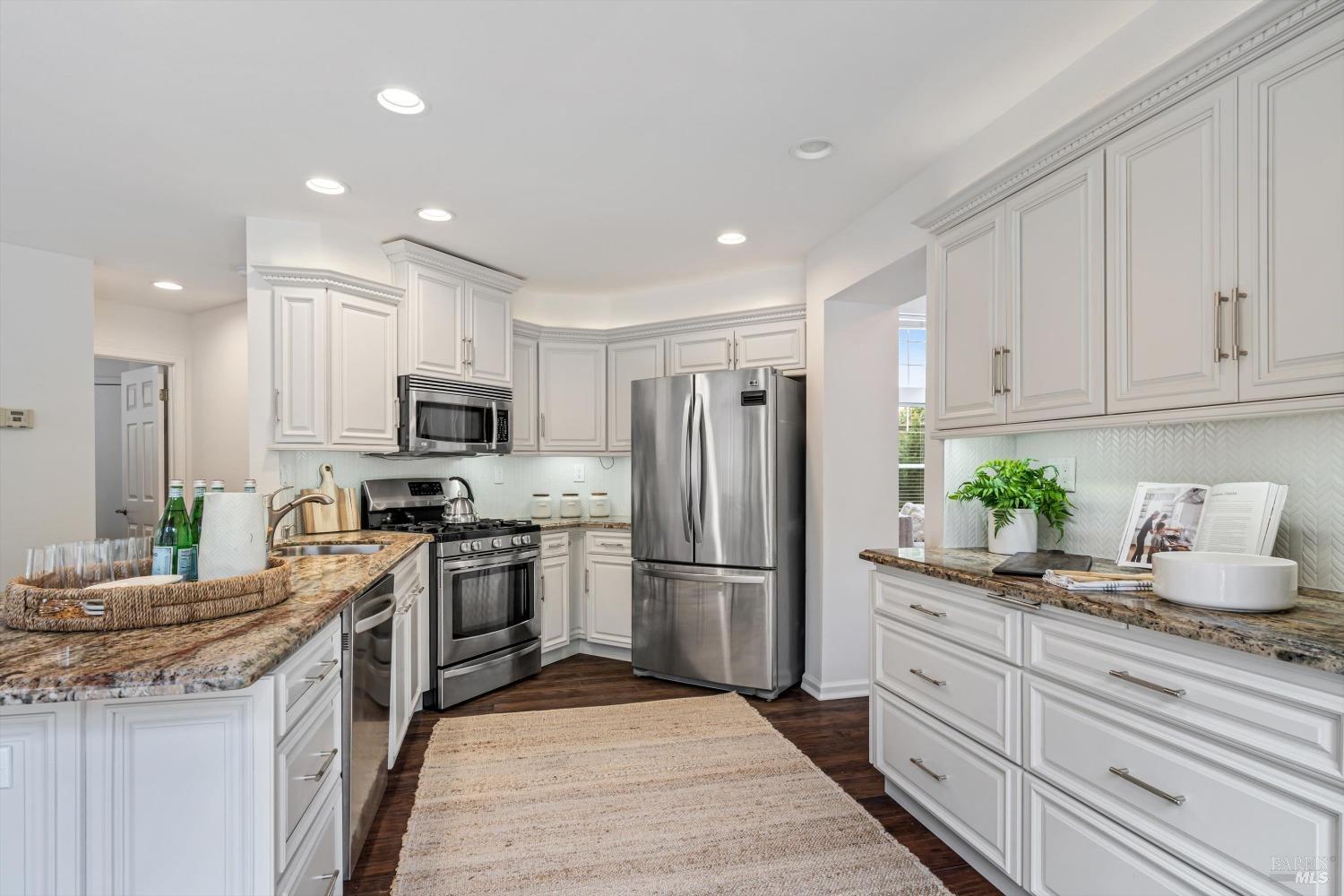 16591 Meadow Oaks Dr