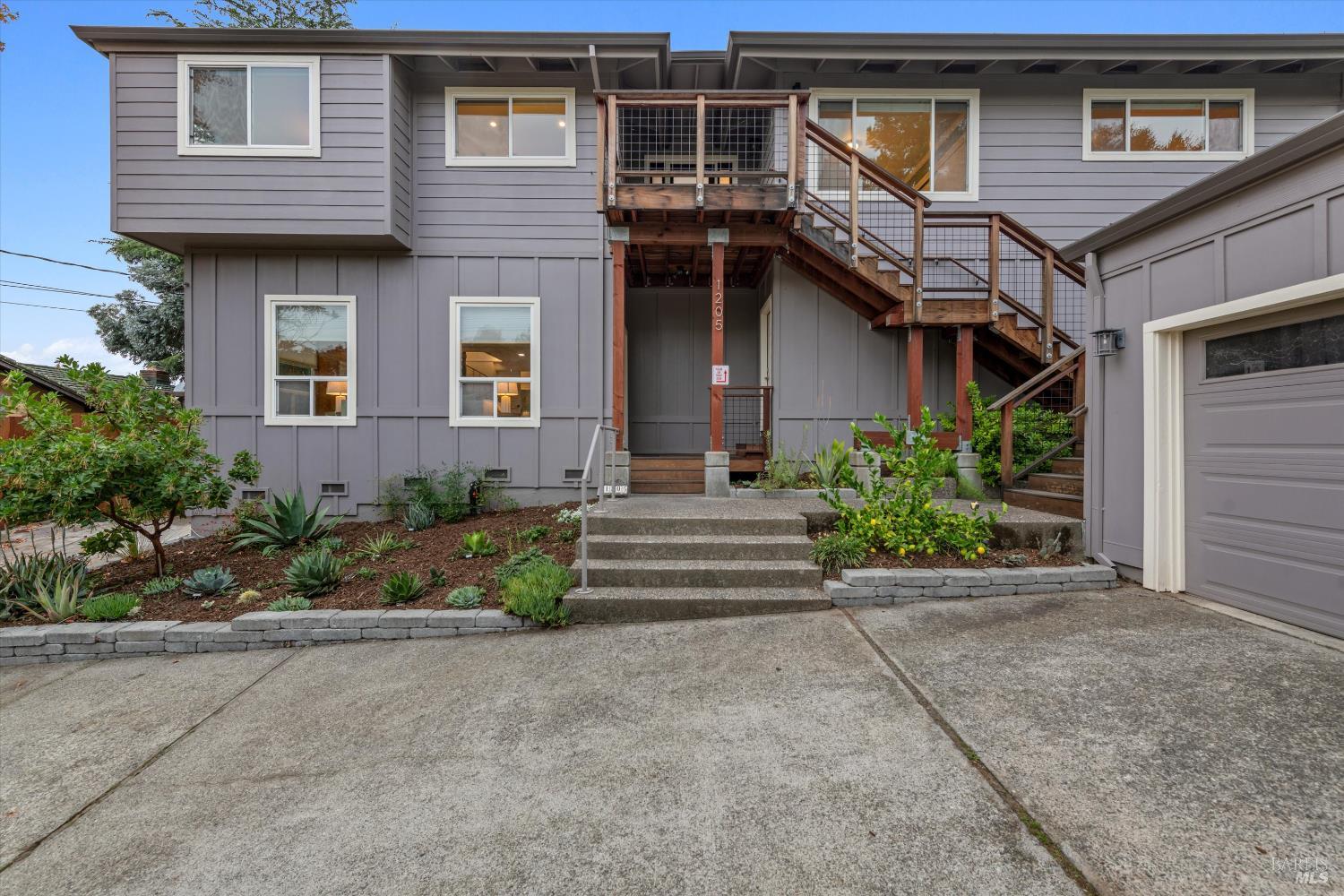 1205 Calle Del Arroyo Rd