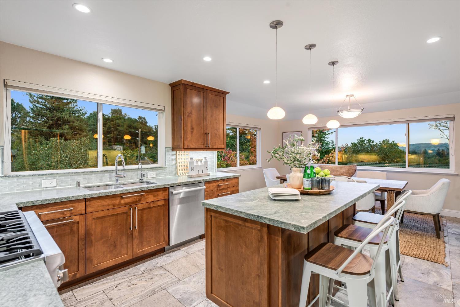 1205 Calle Del Arroyo Rd