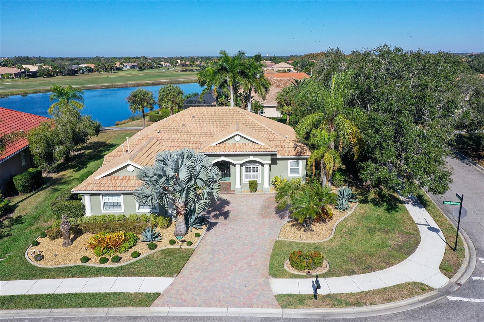 7527 CAMDEN HARBOUR DR